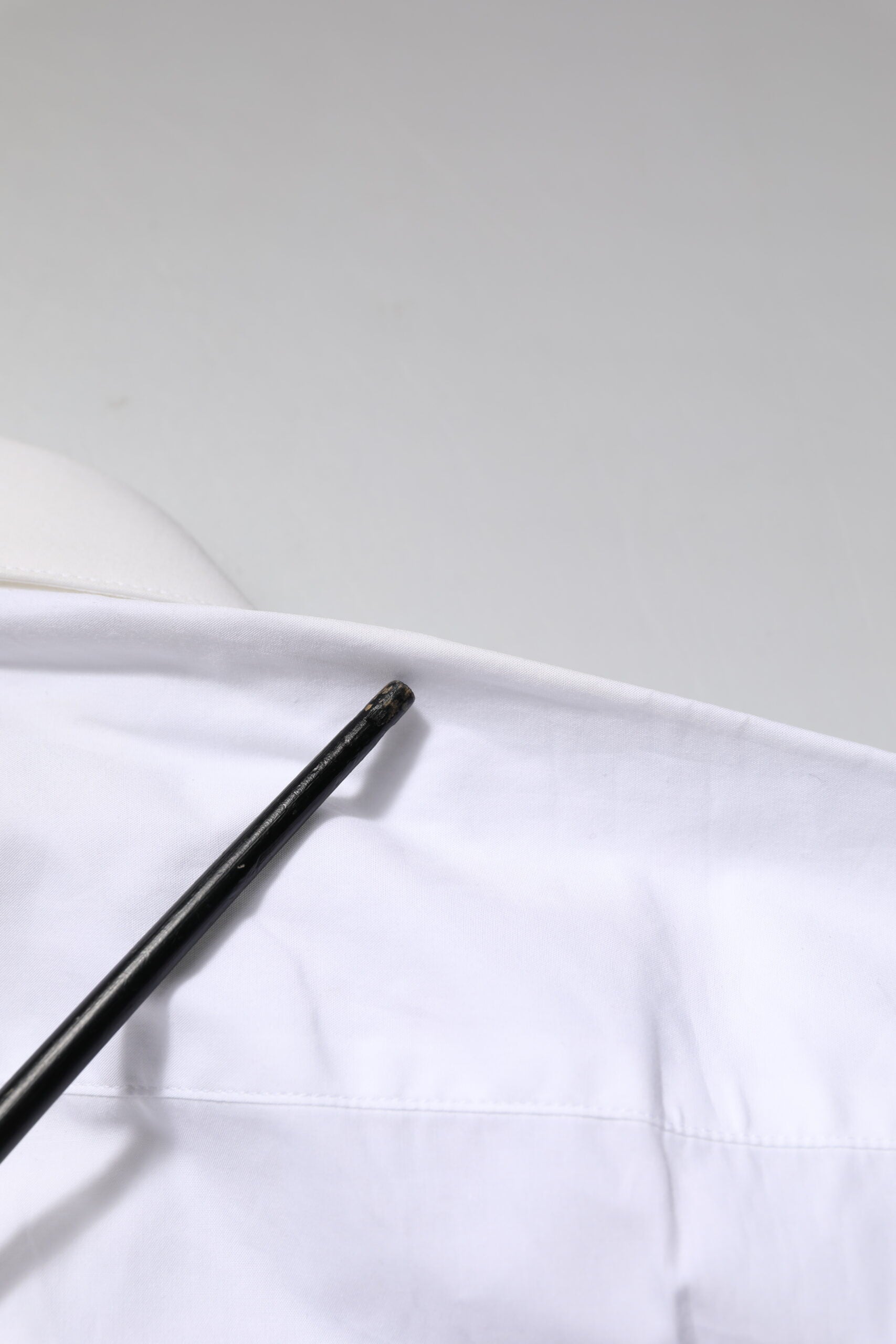 Dolce & Gabbana Weißes GOLD Langärmeliges Kleid Formales Hemd