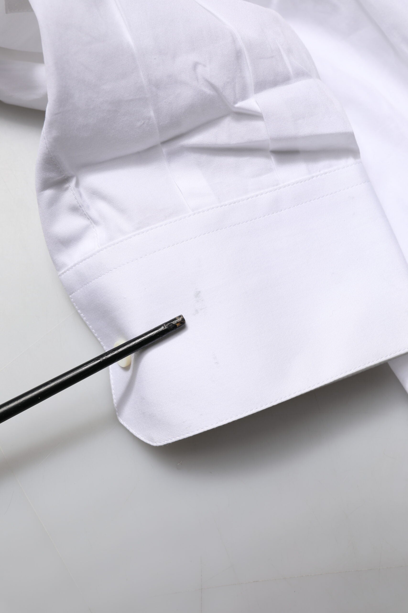 Dolce & Gabbana Weißes GOLD Lätzchen Popeline Kleid Männer Formales Hemd