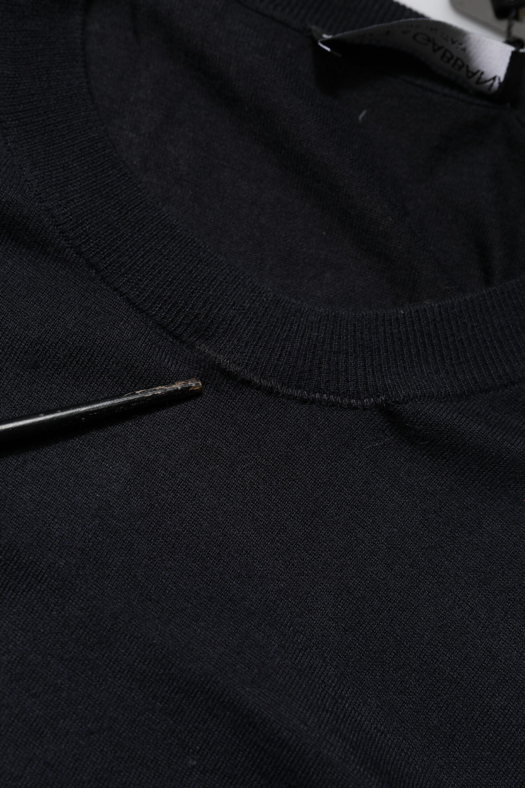 Dolce & Gabbana Schwarzer langärmeliger Pullover mit Rundhalsausschnitt