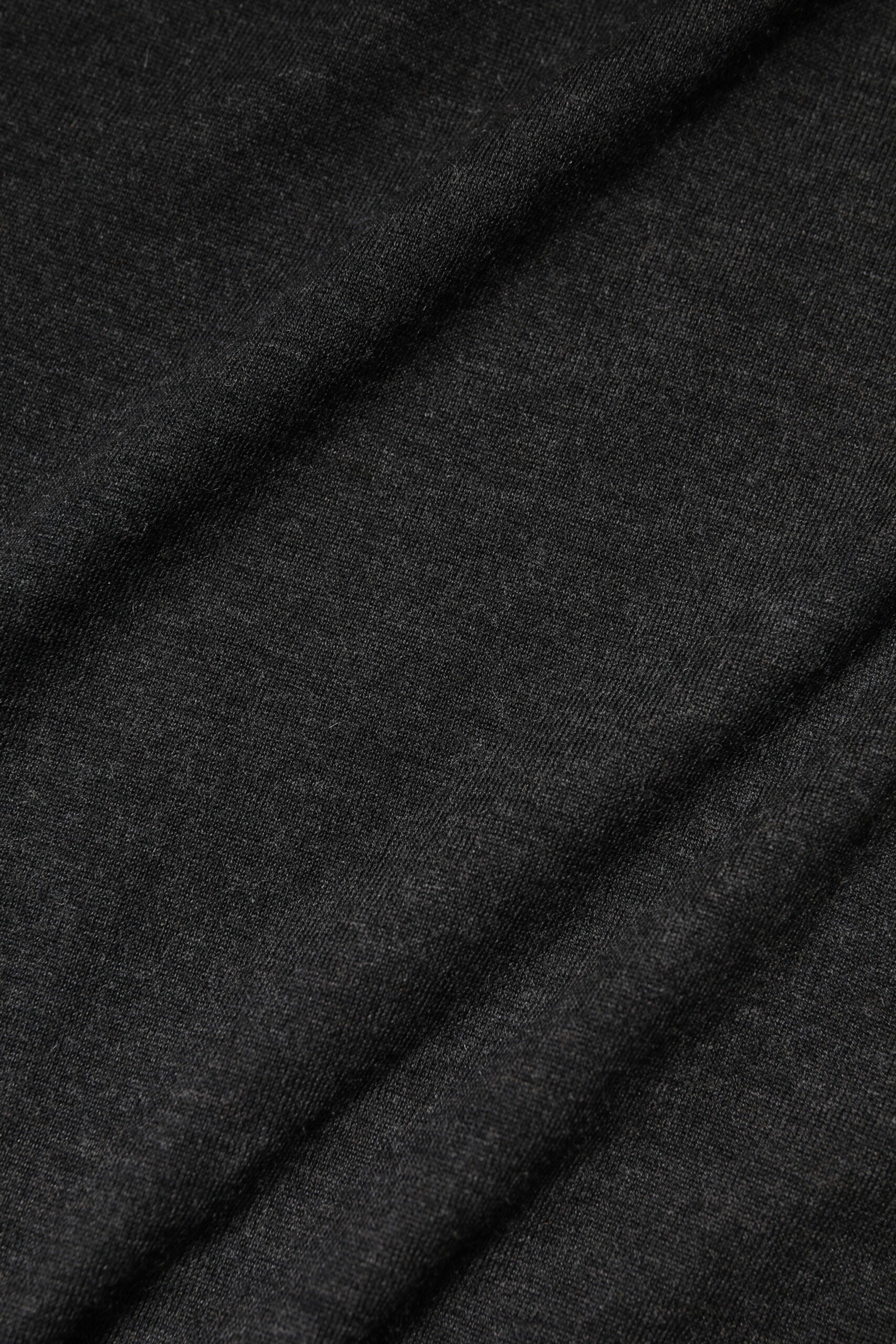 Dolce & Gabbana Grauer Pullover mit Rundhalsausschnitt und langen Ärmeln