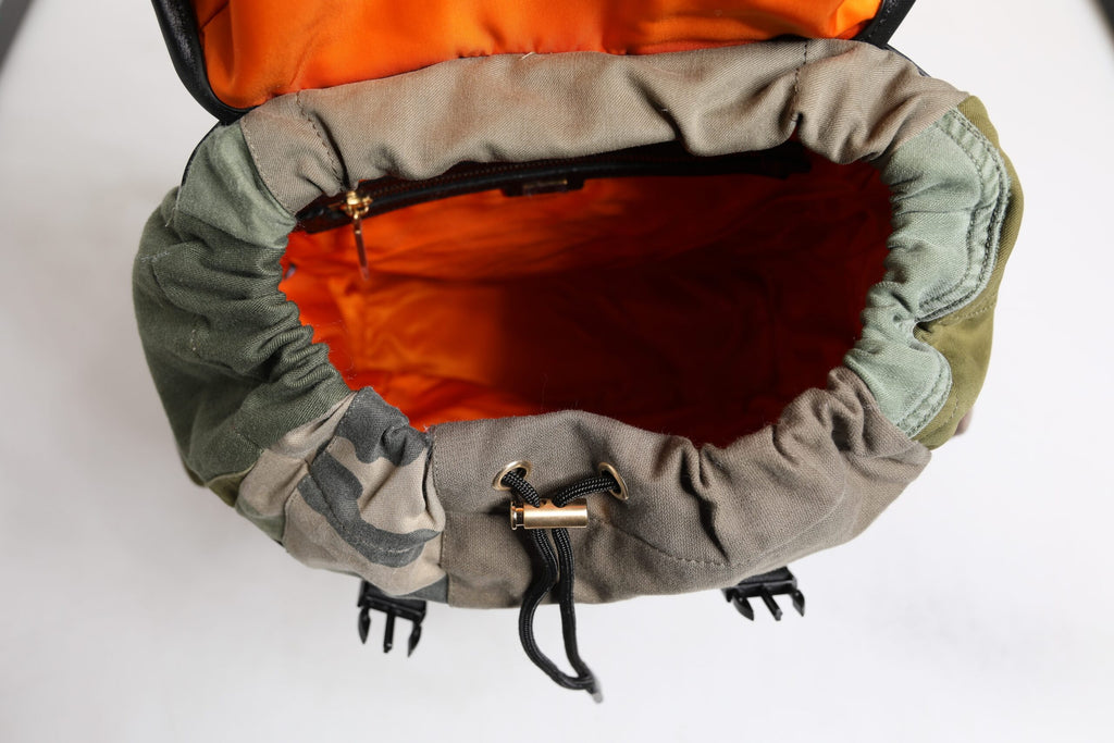 Dolce & Gabbana Grüner Patchwork-Reiserucksack Militärische Tasche