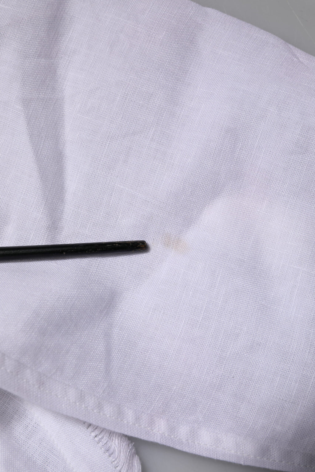 Dolce & Gabbana Weißes Leinenhemd mit langen Ärmeln für lässige Männer