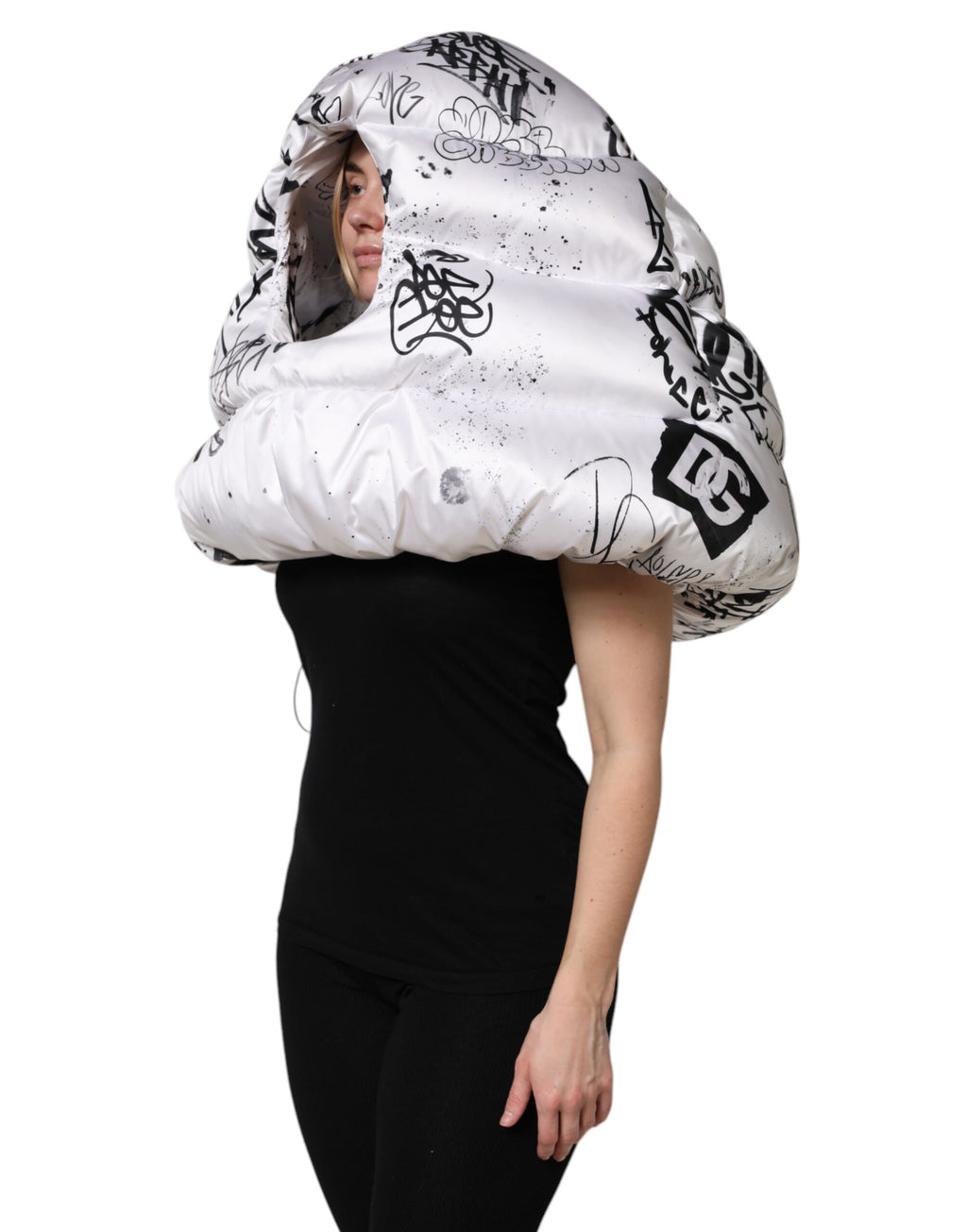 Dolce & Gabbana Witte Polyester Gewatteerde Capuchonmuts met Print