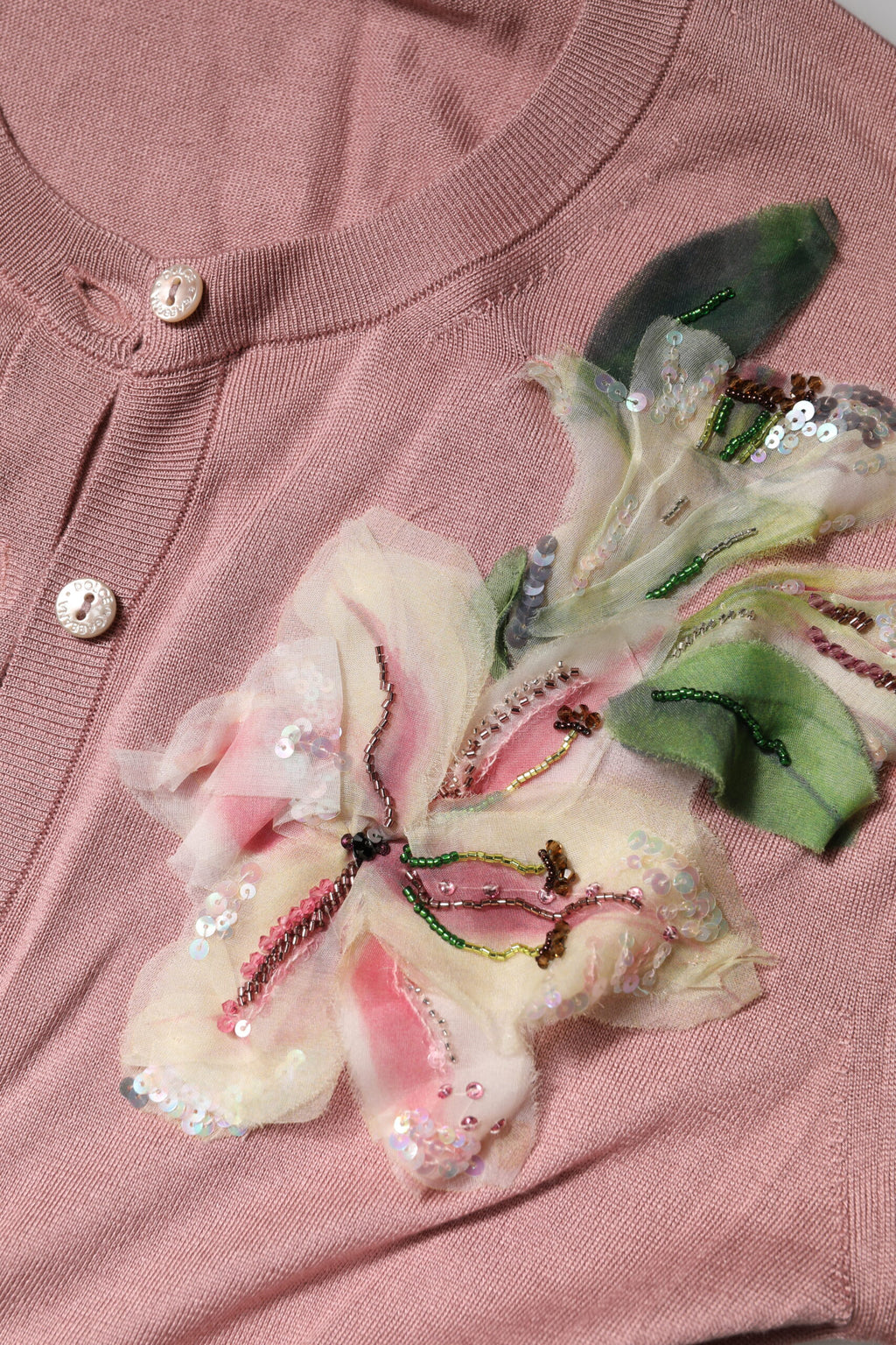 Dolce & Gabbana Rosa Seidenstrick-Strickjacke mit Knopfleiste