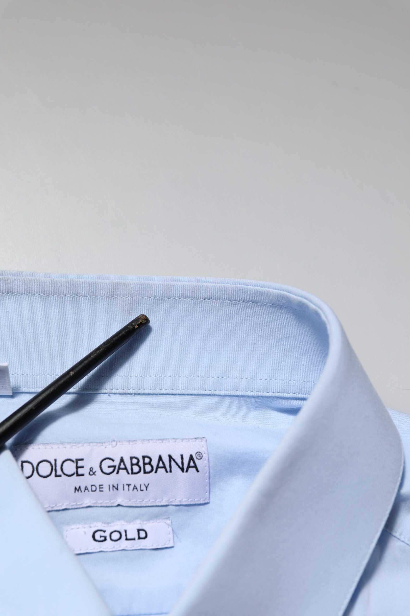 Dolce & Gabbana Himmelblaues Baumwoll-GOLD-Hemd mit langen Ärmeln