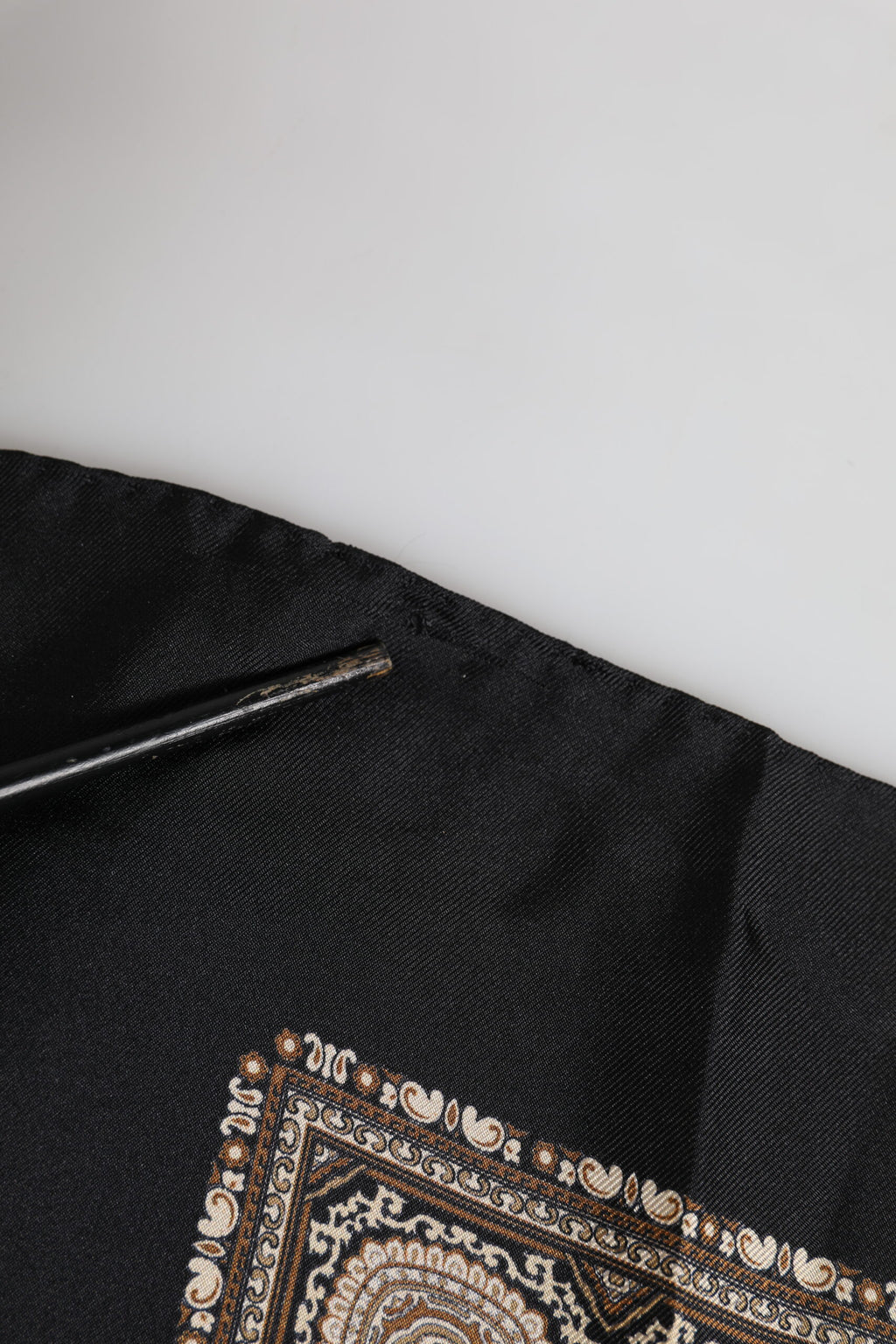 Dolce & Gabbana Schwarzbraun gemusterter, quadratischer Foulardschal