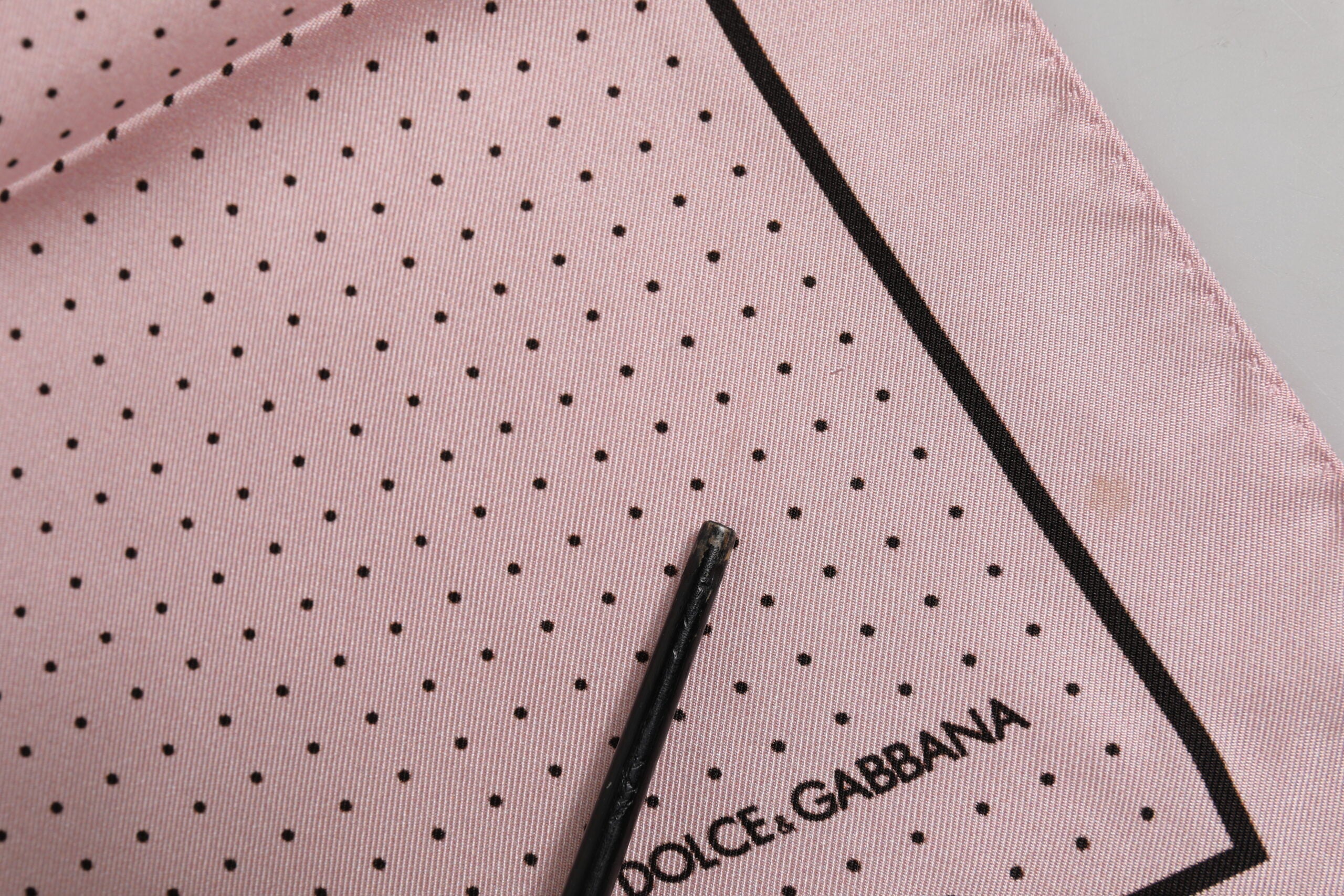 Dolce & Gabbana Beige gepunktetes Seidenquadrat Herren-Foulardtuch