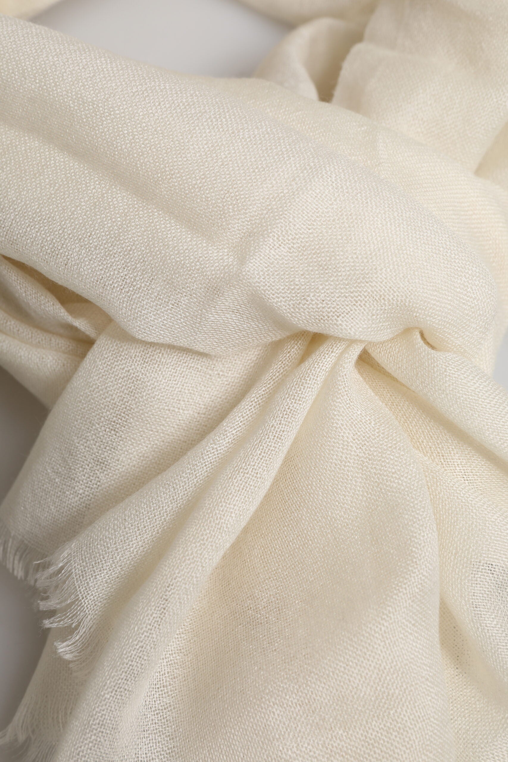 Dolce & Gabbana Weißer Kaschmir-Halswärmer Wickel-Schal-Schal