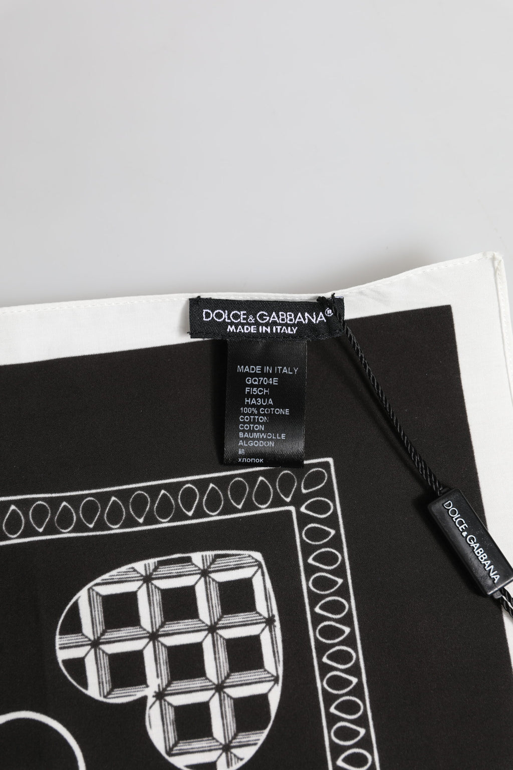 Dolce & Gabbana Schwarz Weißes Bandana Quadratisch Männer Foulard Schal
