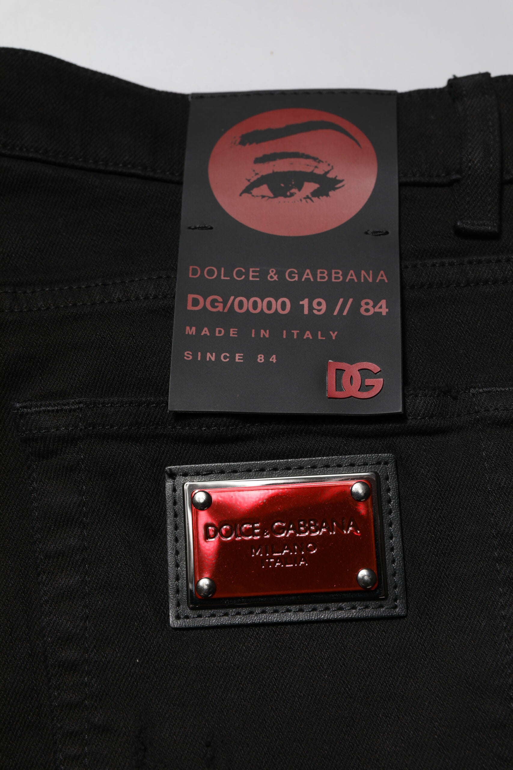 Dolce & Gabbana Schmale Denim-Jeans mit schwarzer Baumwoll-Logo-Plakette
