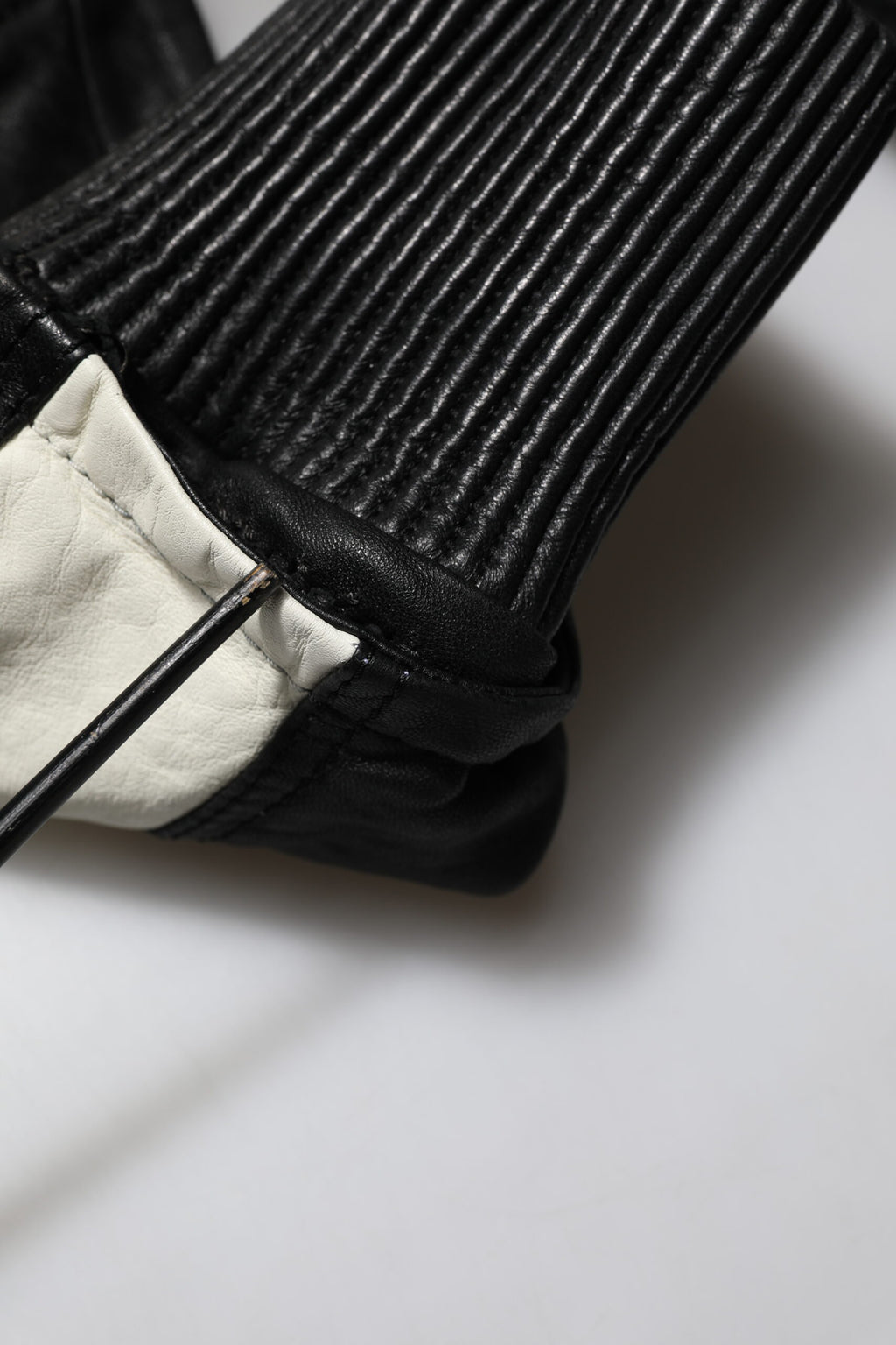 Dolce & Gabbana Multicolor Lammfell konisch zulaufende Herrenhosen