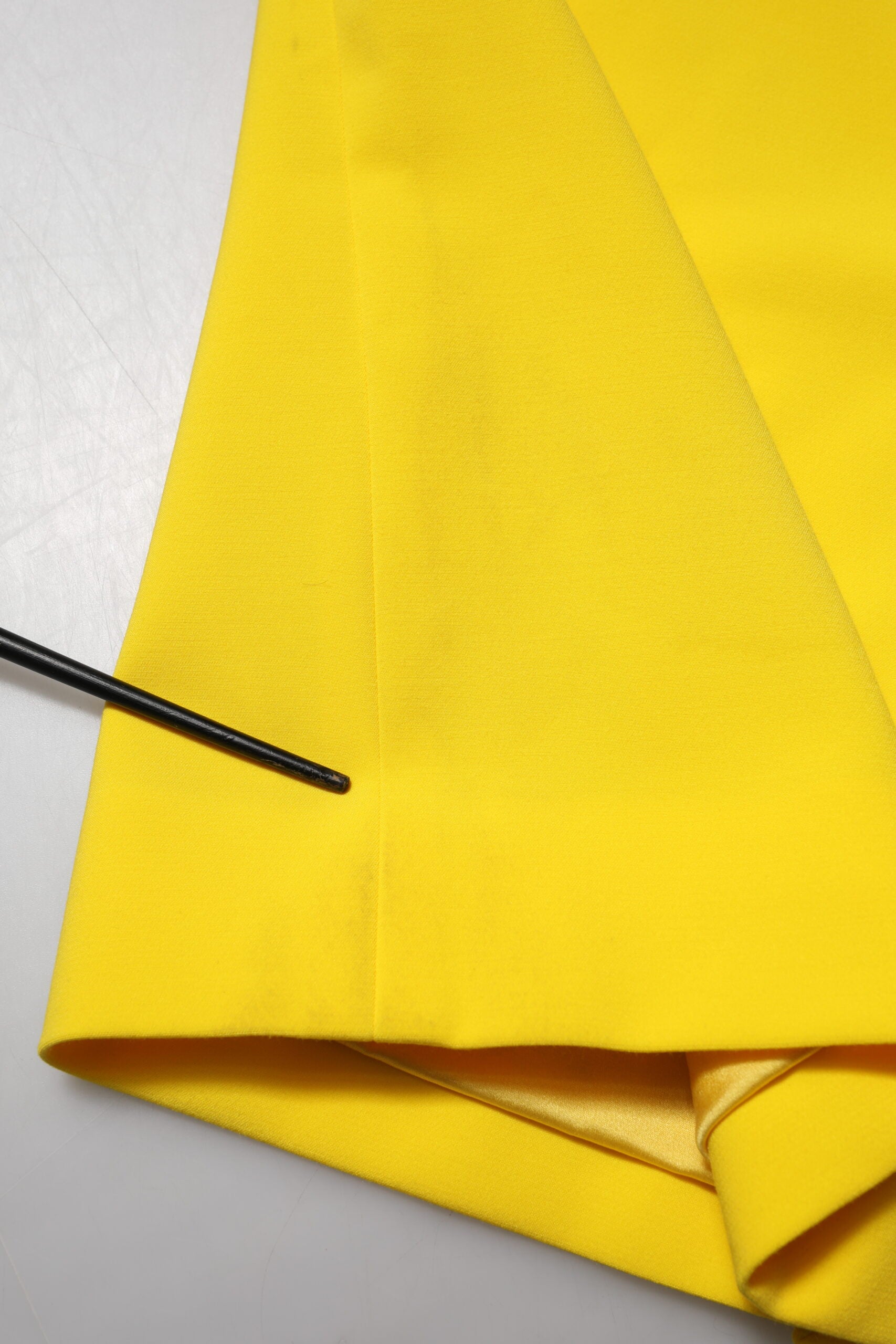 Dolce & Gabbana Gelbes ärmelloses Midikleid aus Polyester