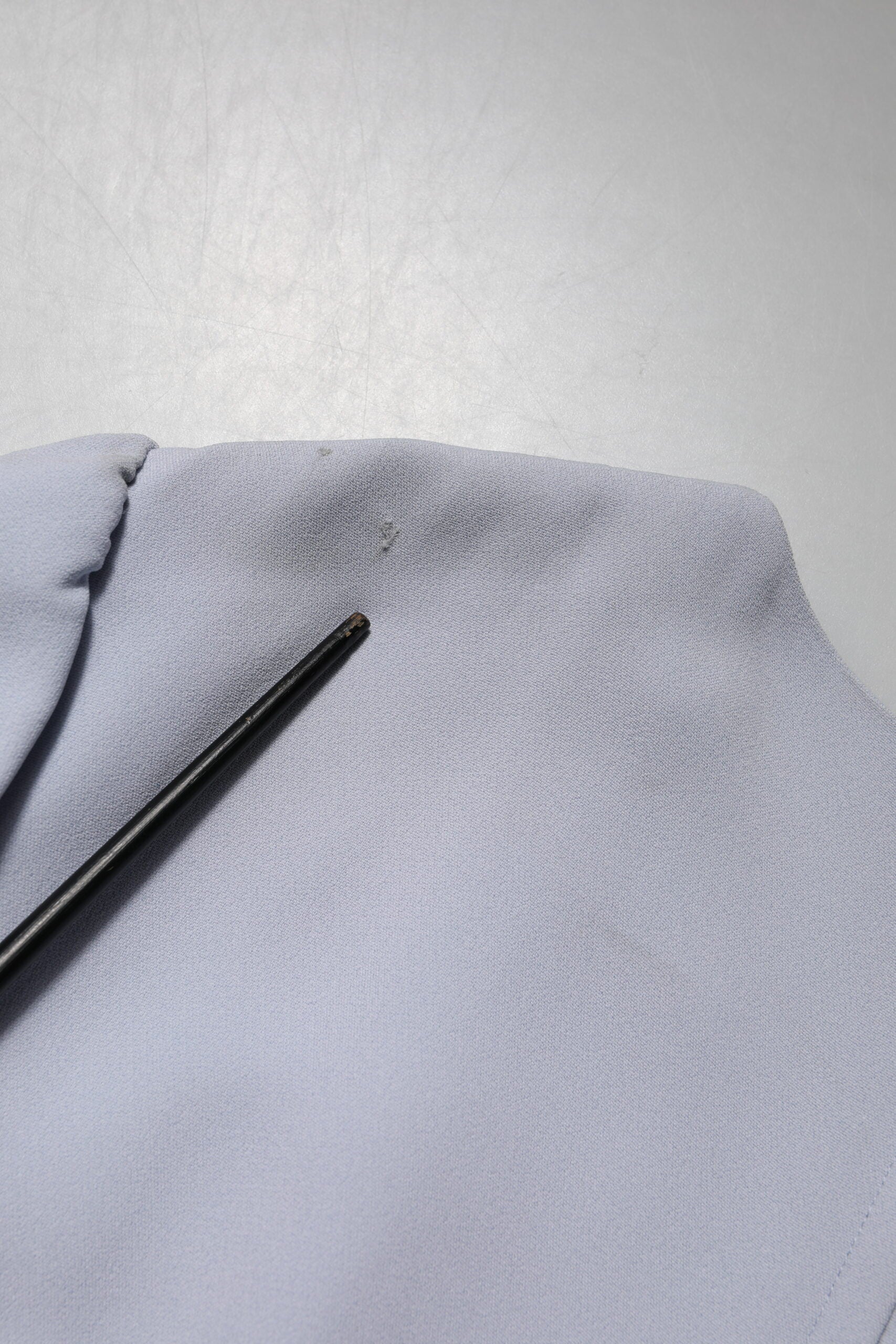 Dolce & Gabbana Graues Viskose-Midikleid mit kurzen Ärmeln