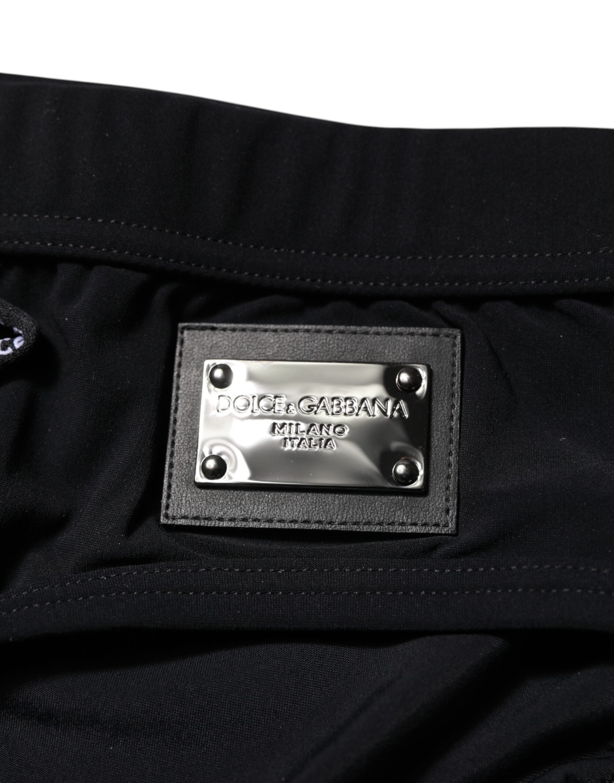 Dolce & Gabbana Schwarze Logoplakette Männer Beachwear Brief Bademode