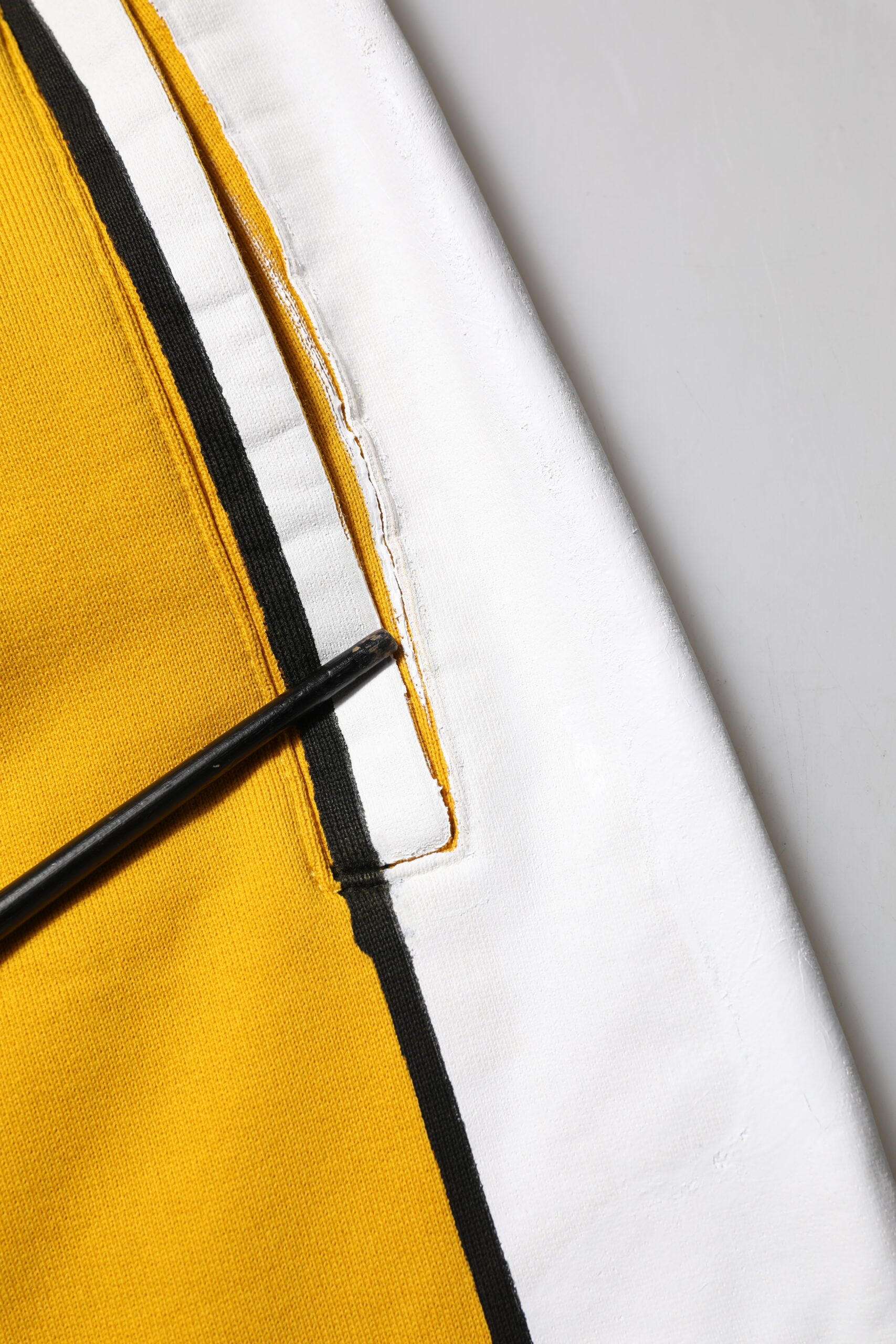 Dolce & Gabbana Gelbe Baumwoll-Logo-Jogger-Sweatpants mit Kordelzug