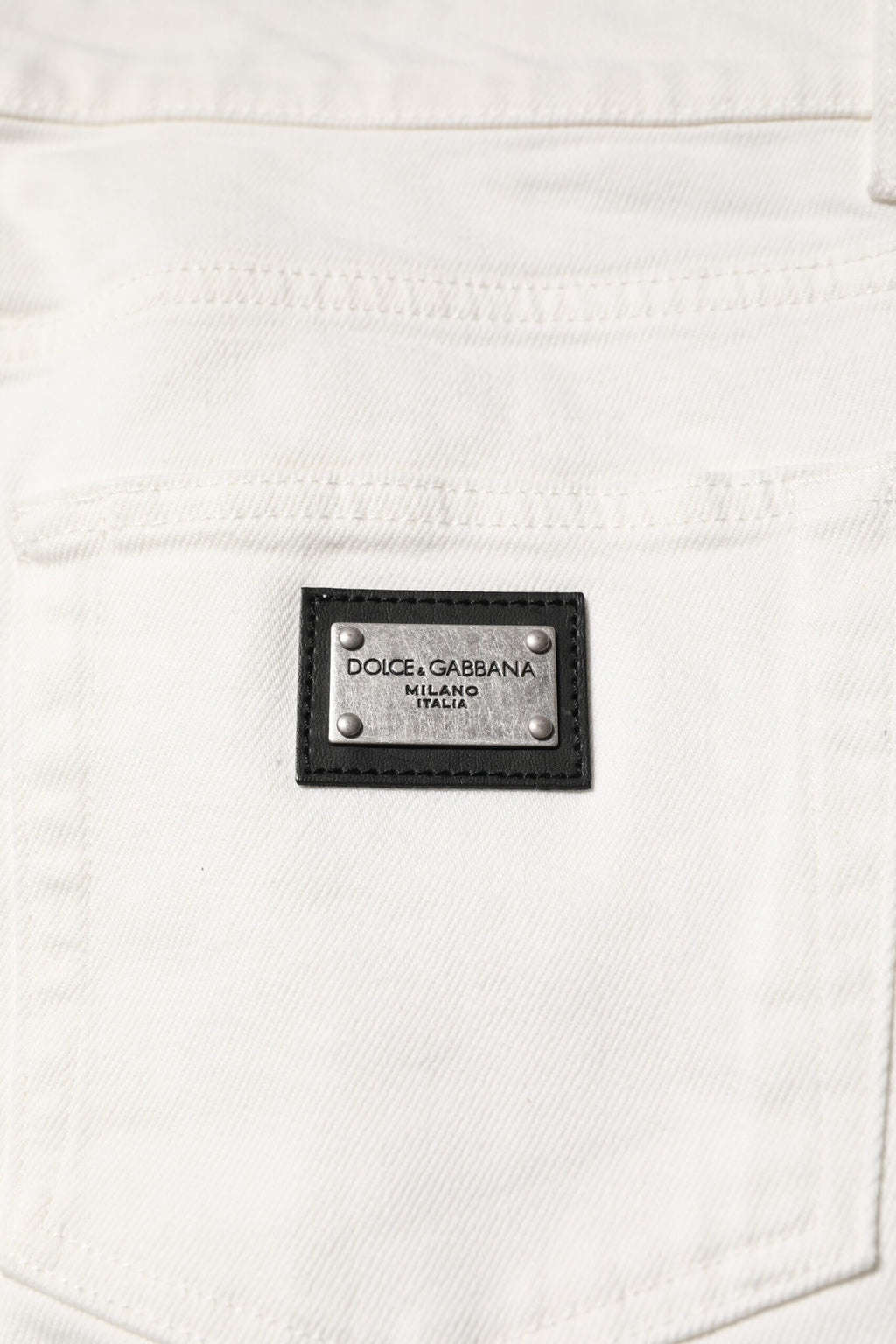 Dolce & Gabbana Weiße Logo-Plakette aus Baumwolle Slim Fit Denim Jeans