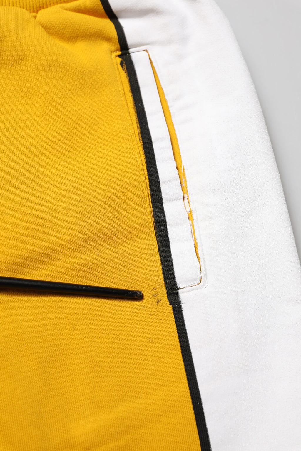 Dolce & Gabbana Gelbe Baumwoll-Sweatpant-Jogger-Hose