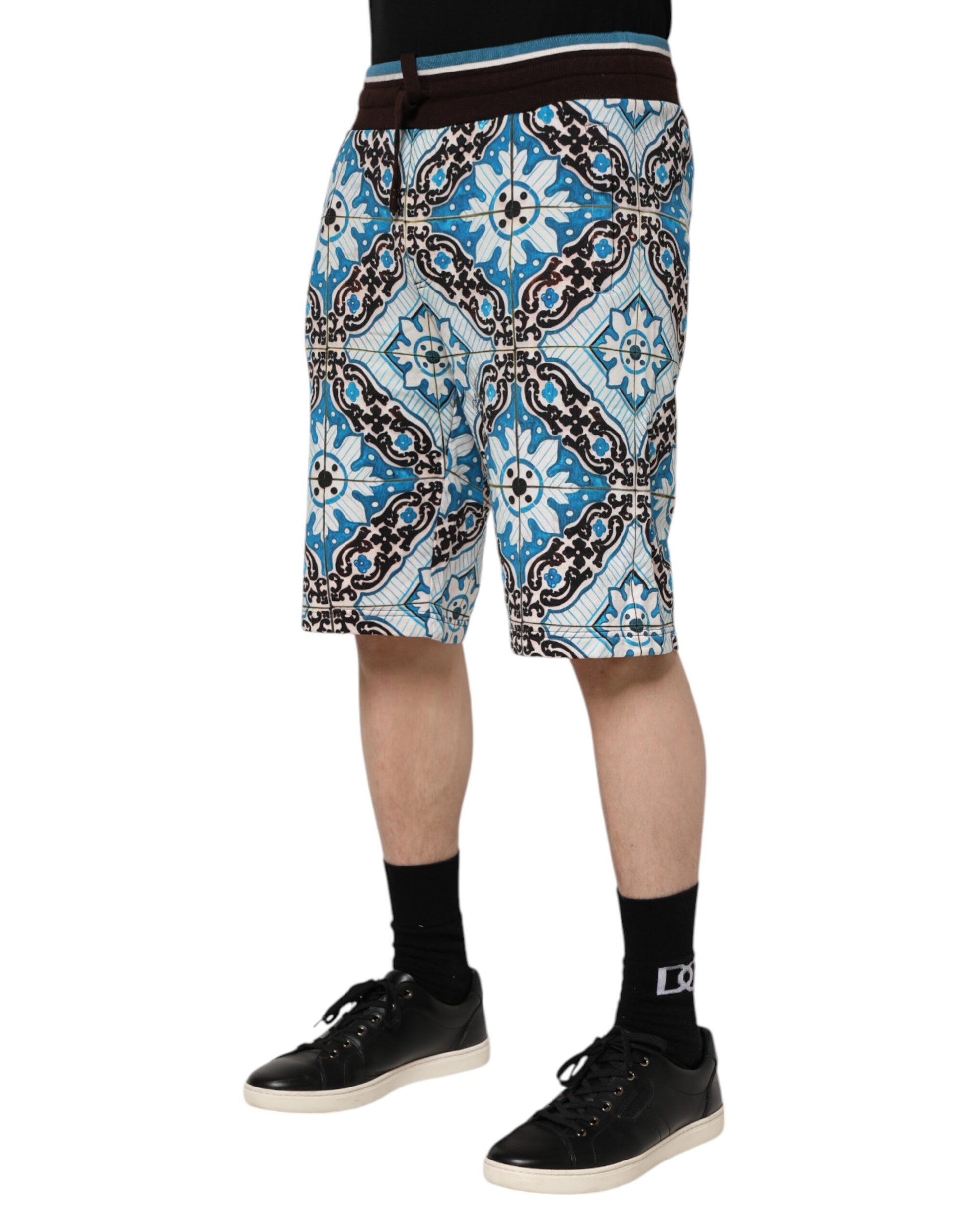 Dolce & Gabbana Bermudashorts mit Maiolica-Druck aus Baumwolle in mehreren Farben