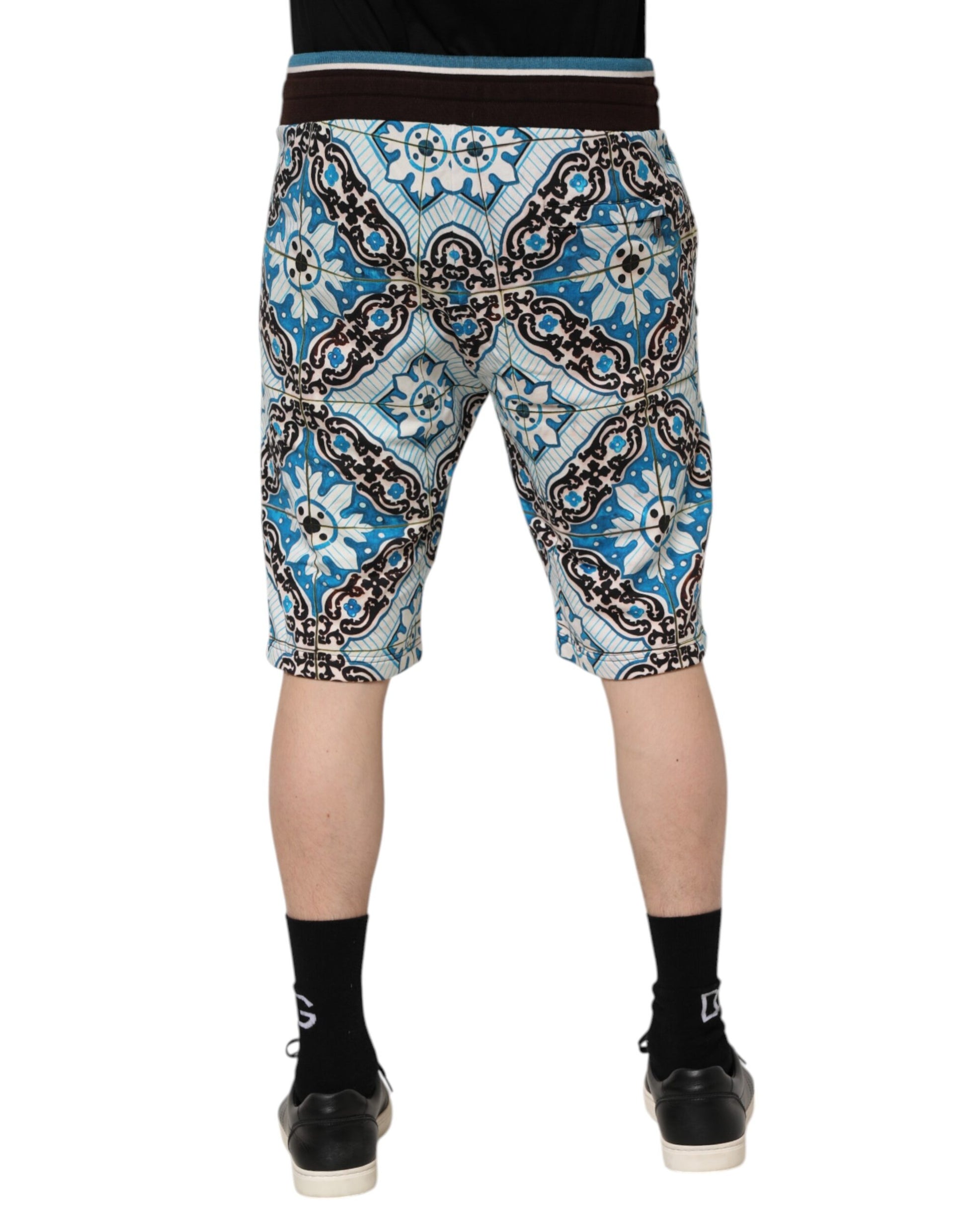 Dolce & Gabbana Bermudashorts mit Maiolica-Druck aus Baumwolle in mehreren Farben