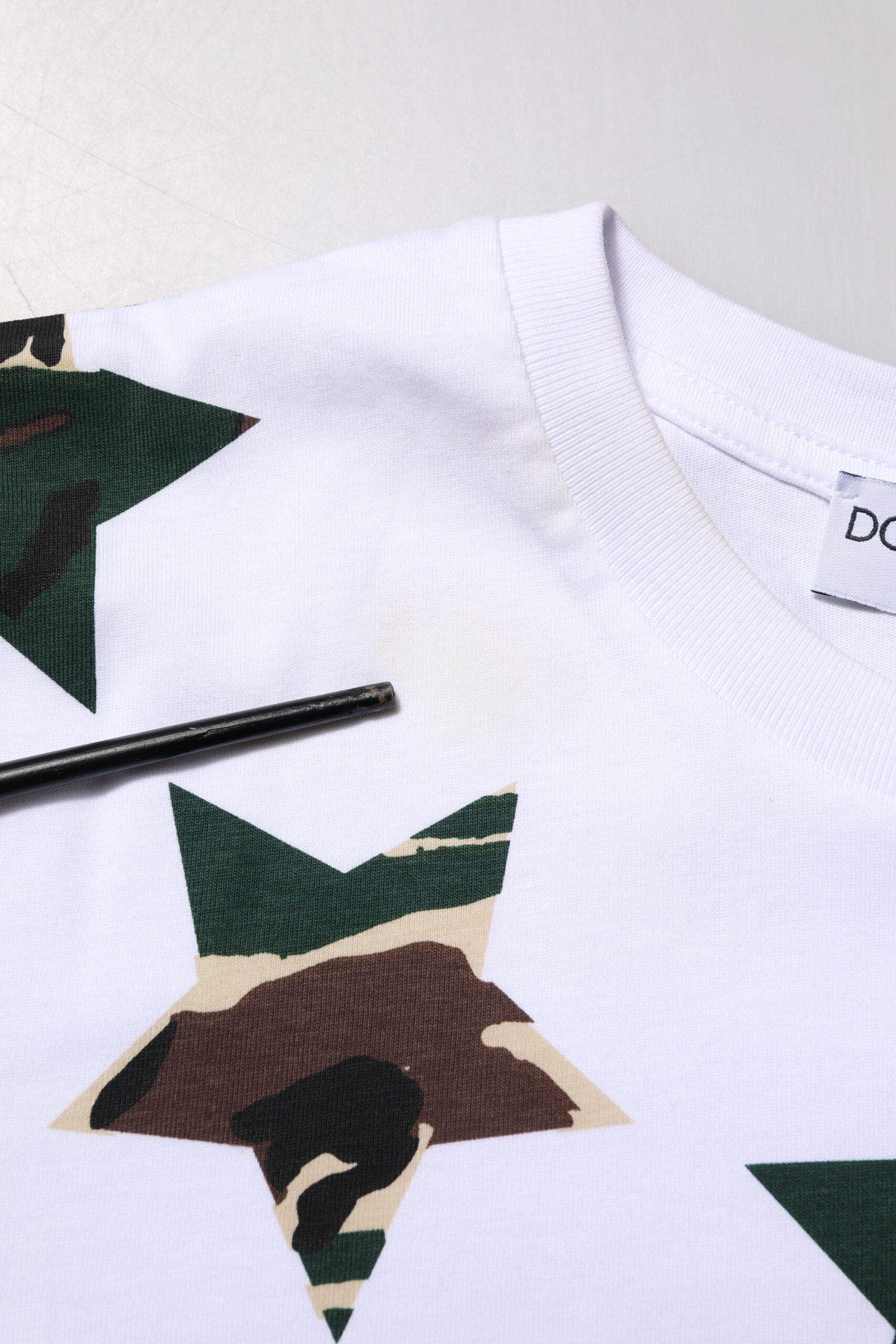 Dolce & Gabbana Weißes Camouflage-Baumwoll-T-Shirt mit Rundhalsausschnitt für Männer