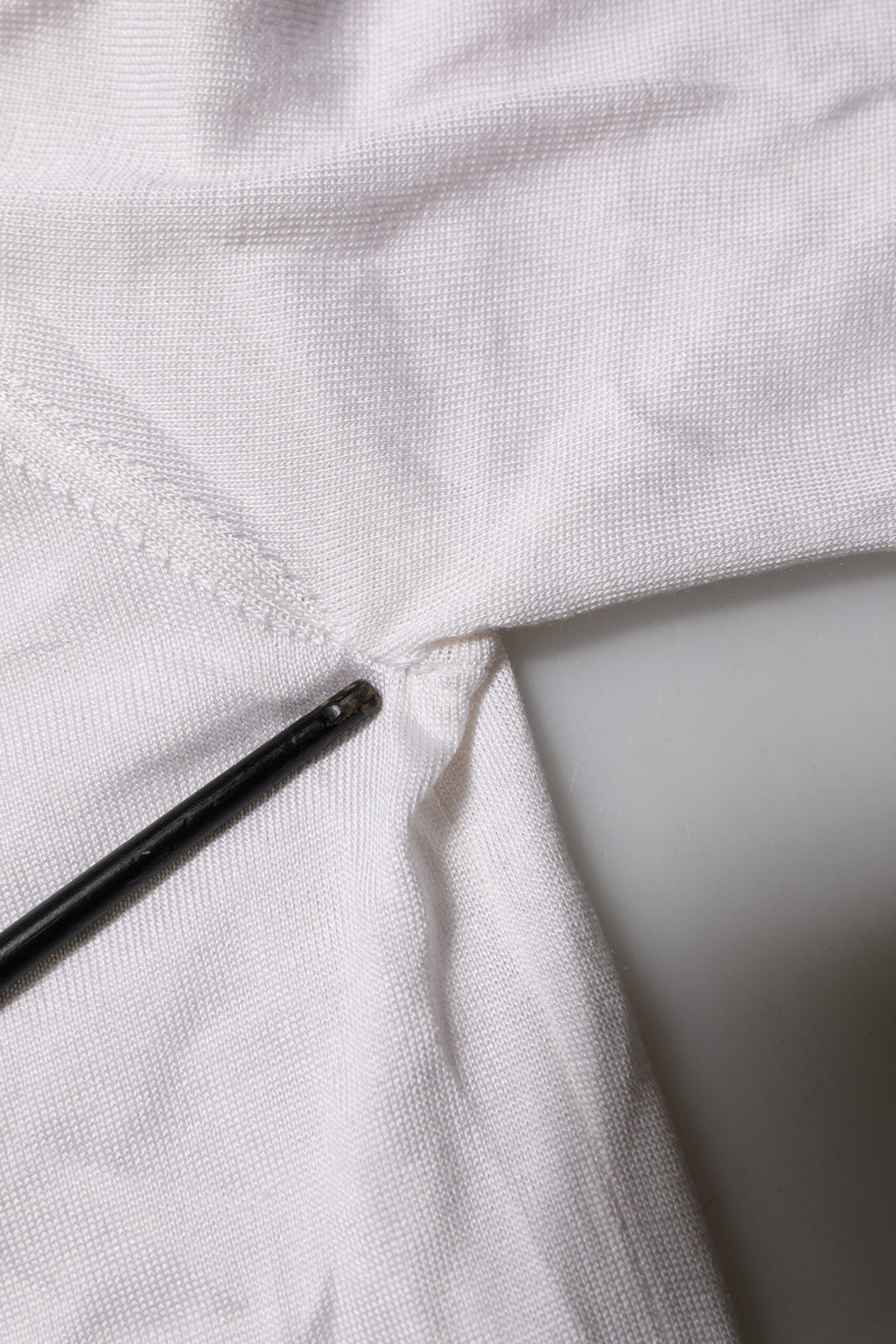 Dolce & Gabbana Weißes Seiden-T-Shirt mit kurzen Ärmeln für Männer Henley