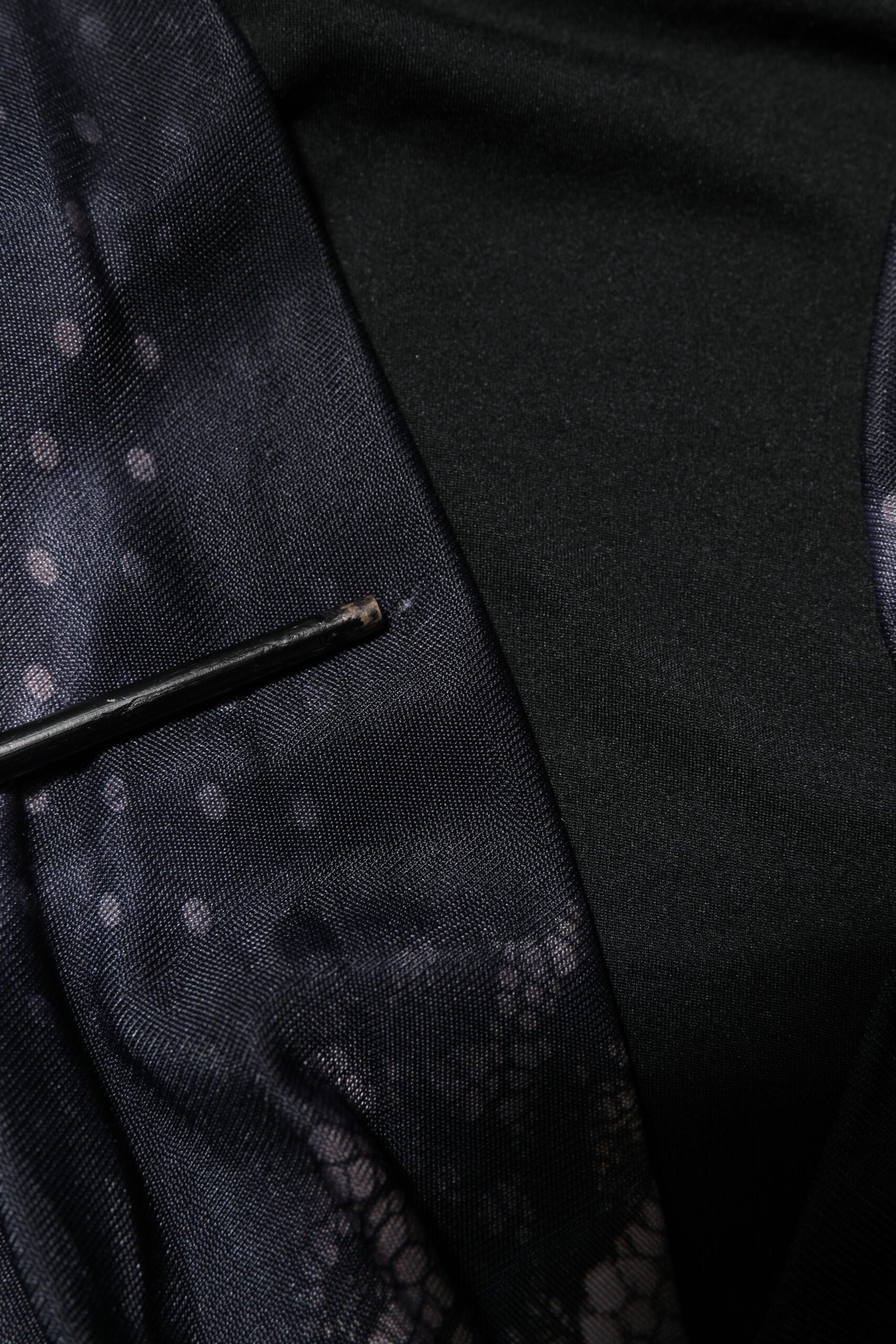 Roberto Cavalli Schwarzes geblümtes Viskose-Midikleid