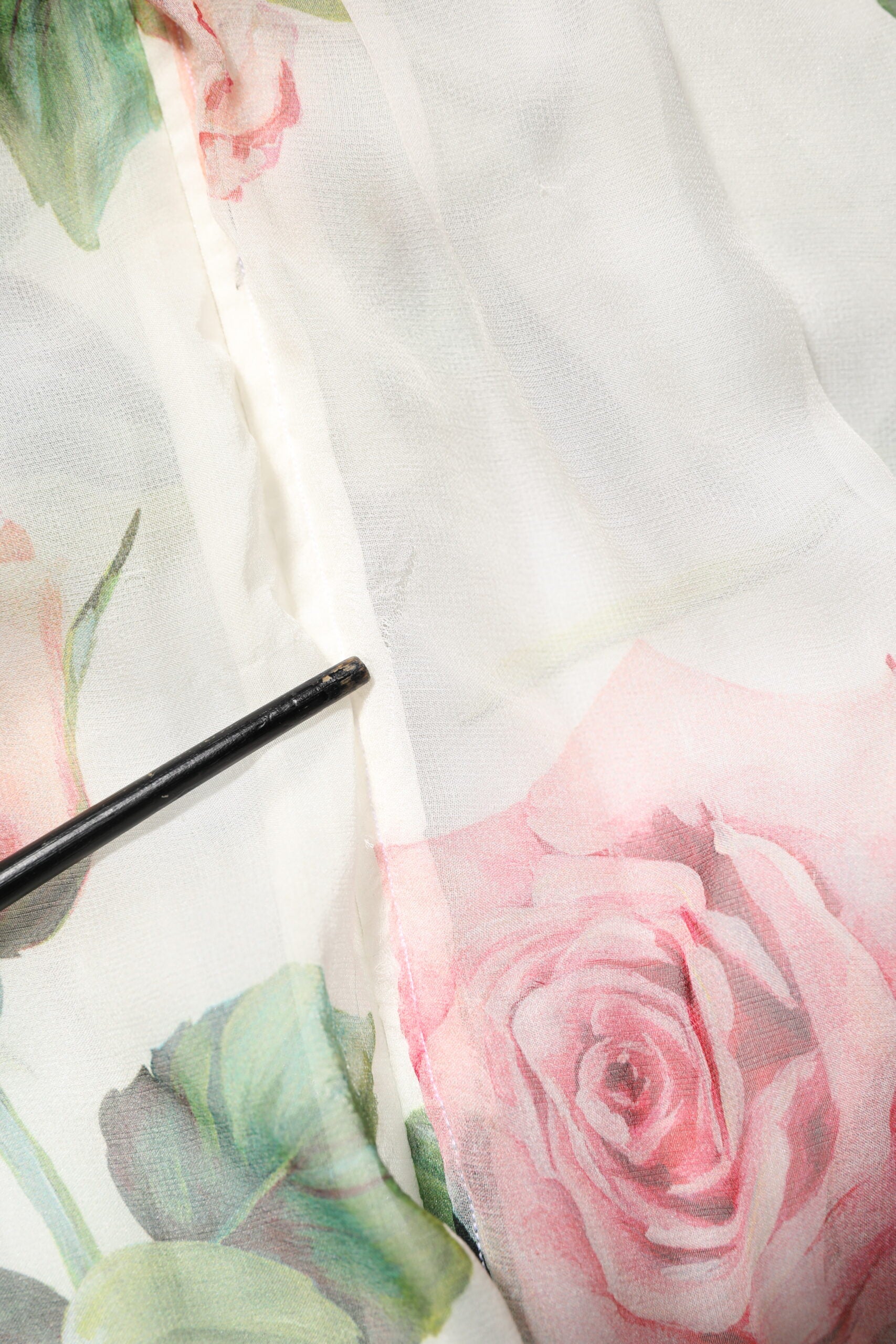 Dolce & Gabbana Weißes geblümtes Rosen Seiden Maxikleid langes Kleid