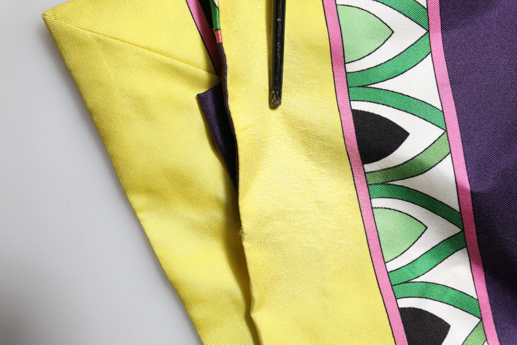 Dolce & Gabbana Blauer Seidenmantel mit Blumenmuster und langen Ärmeln zum Wickeln