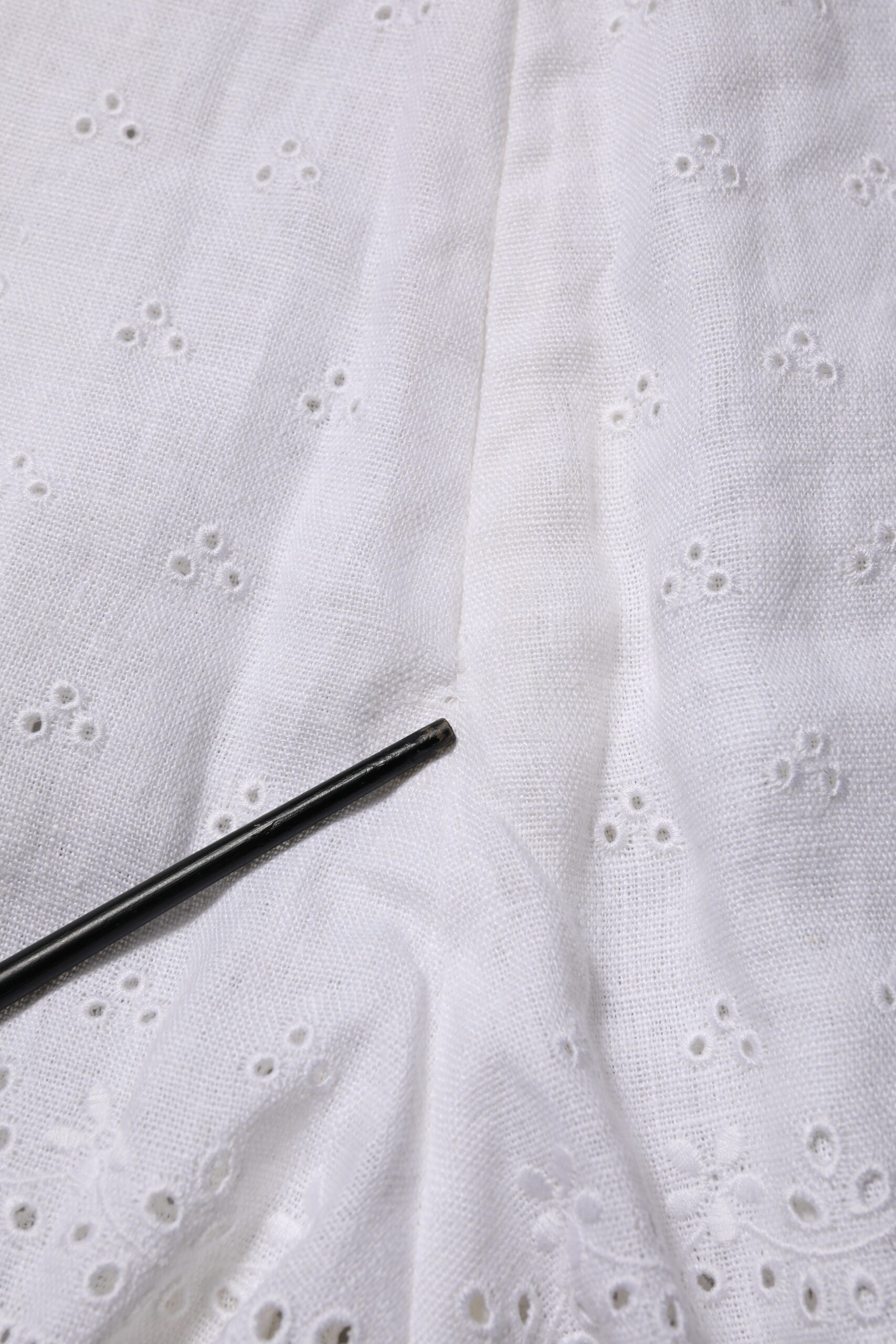 Dolce & Gabbana Weiße Leinenhose mit hoher Taille Hot Pants Shorts