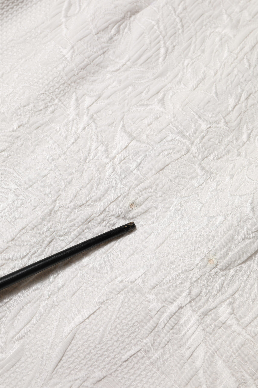 Dolce & Gabbana Weißer geblümter Brokatrock in A-Linie mit hoher Taille