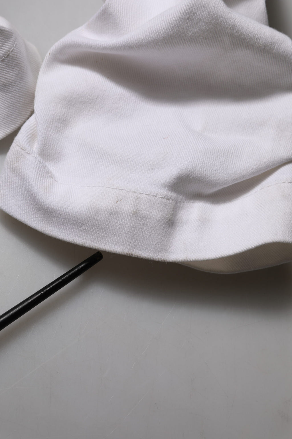 Dolce & Gabbana Weiße Denim-Jeans mit hoher Taille aus zerrissener Baumwolle