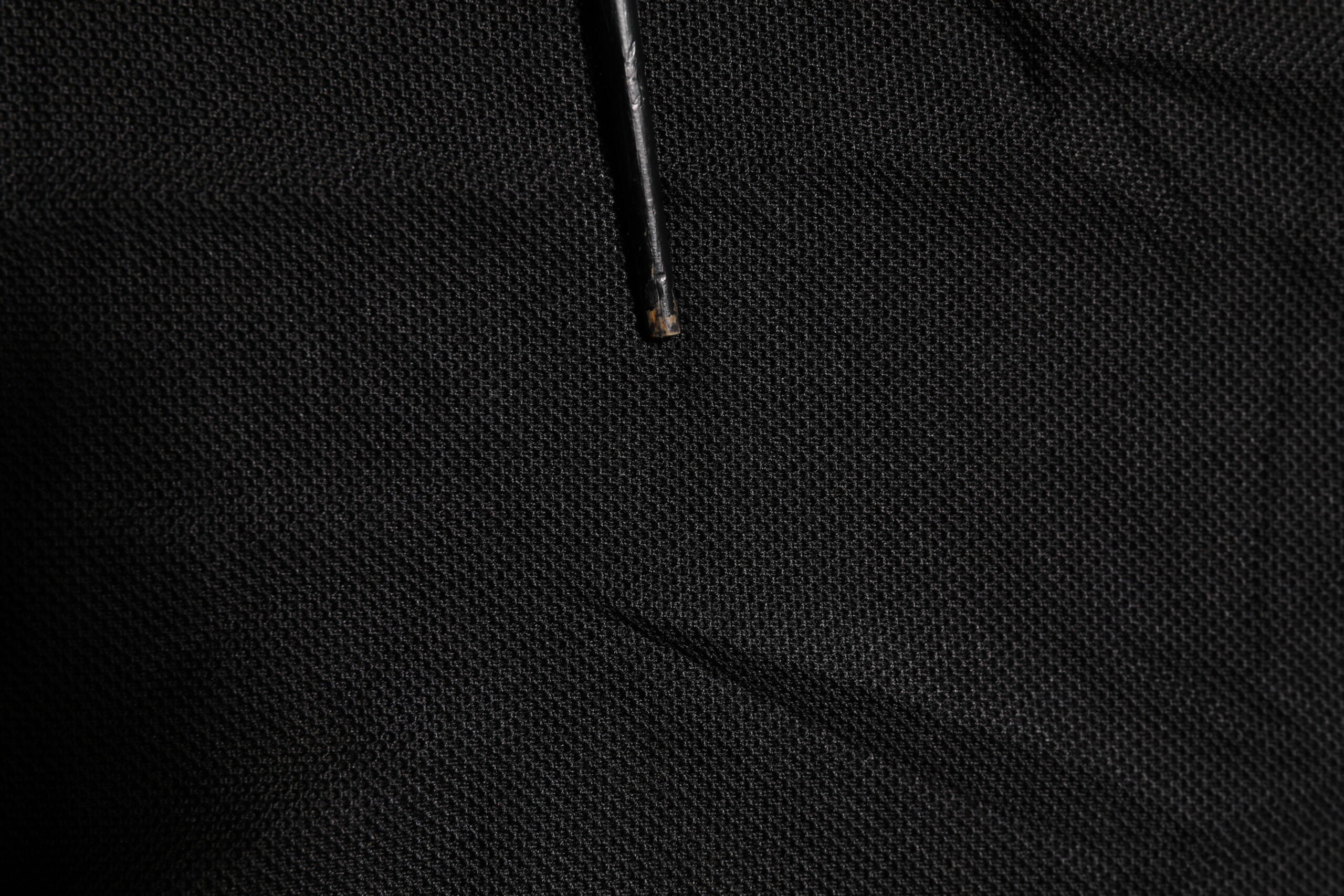 Dolce & Gabbana Schwarzes DG Seide V-Ausschnitt Polo-Shirt mit Kragen für Männer