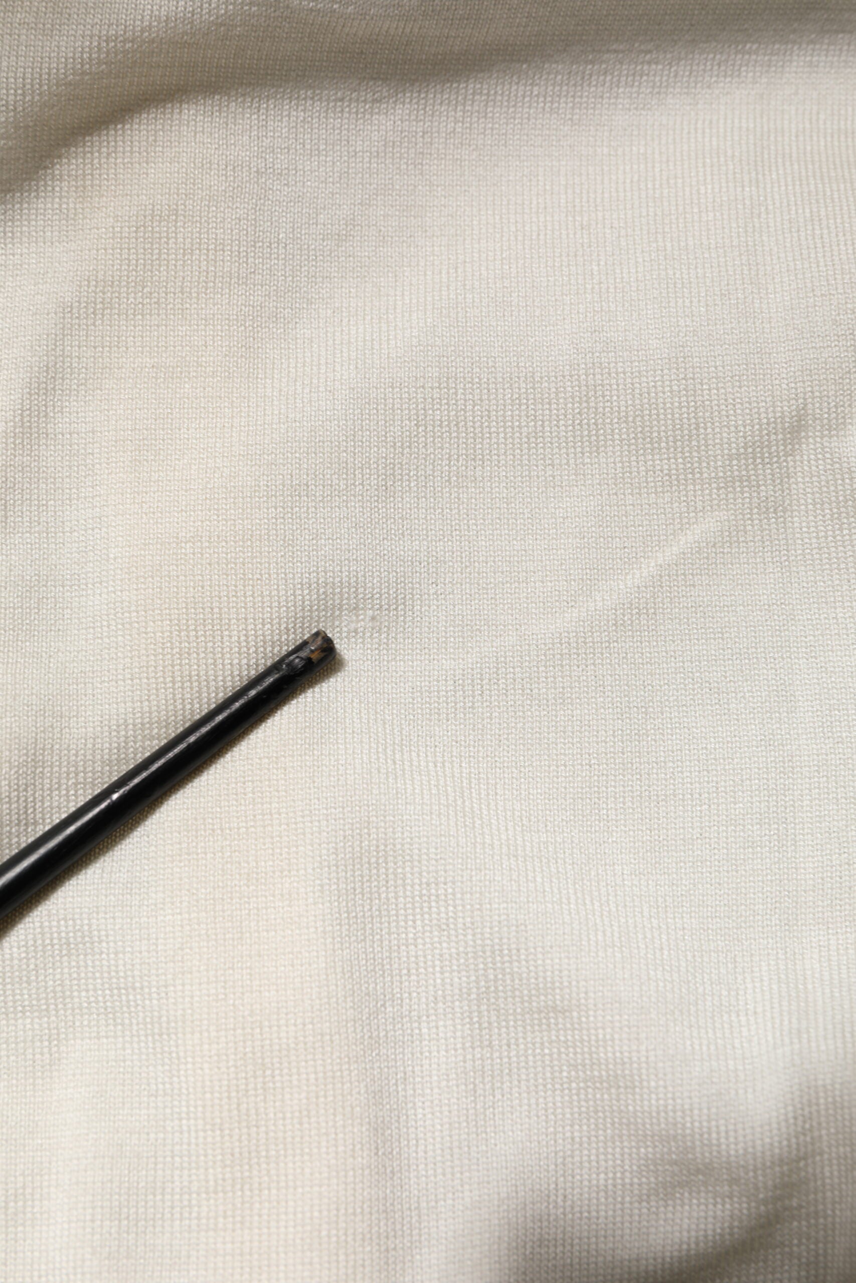 Dolce & Gabbana Weißer Seidenlilien-Pullover mit Verzierungen