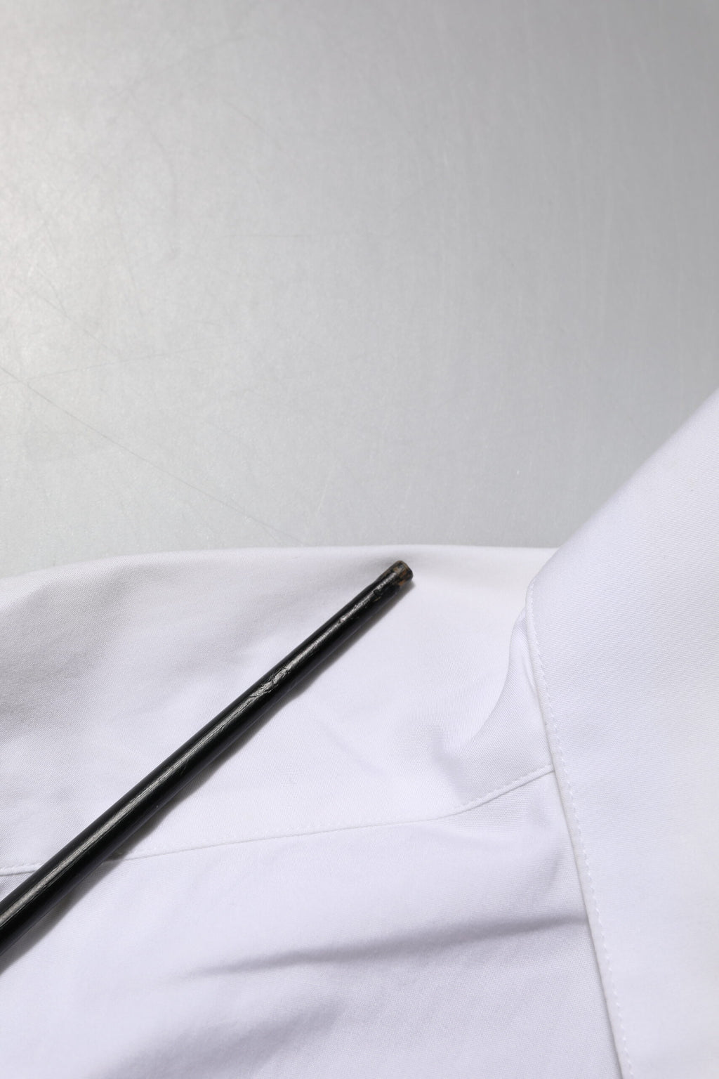 Dolce & Gabbana Weißes kristallverziertes Hemd mit Kragen