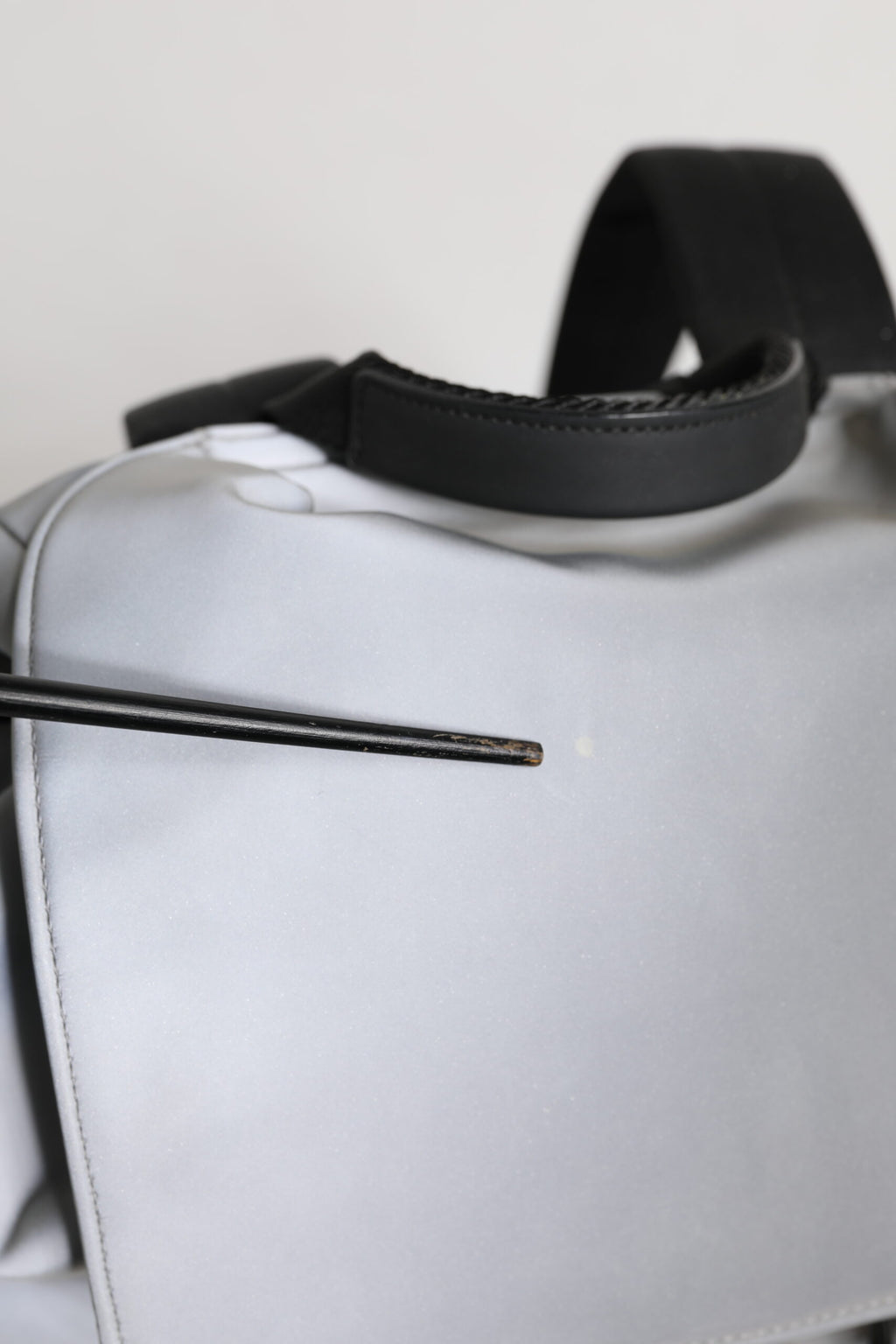 Dolce & Gabbana Grauer Palermo Reflektor Schnallen Kordelzug Rucksack Tasche