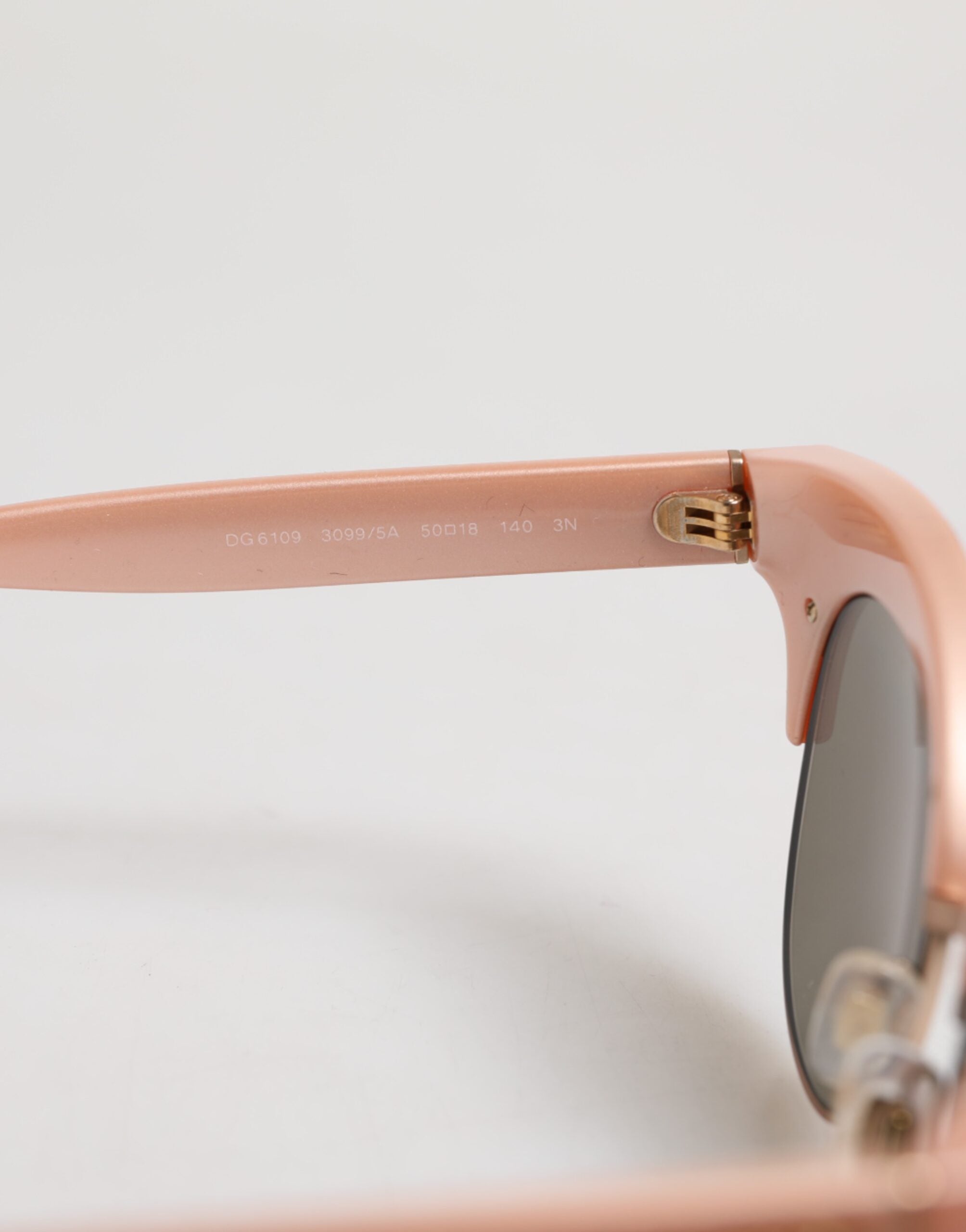 Dolce & Gabbana Rosa Gold verspiegelte Cat Eye DG6109 Pailletten-Sonnenbrille