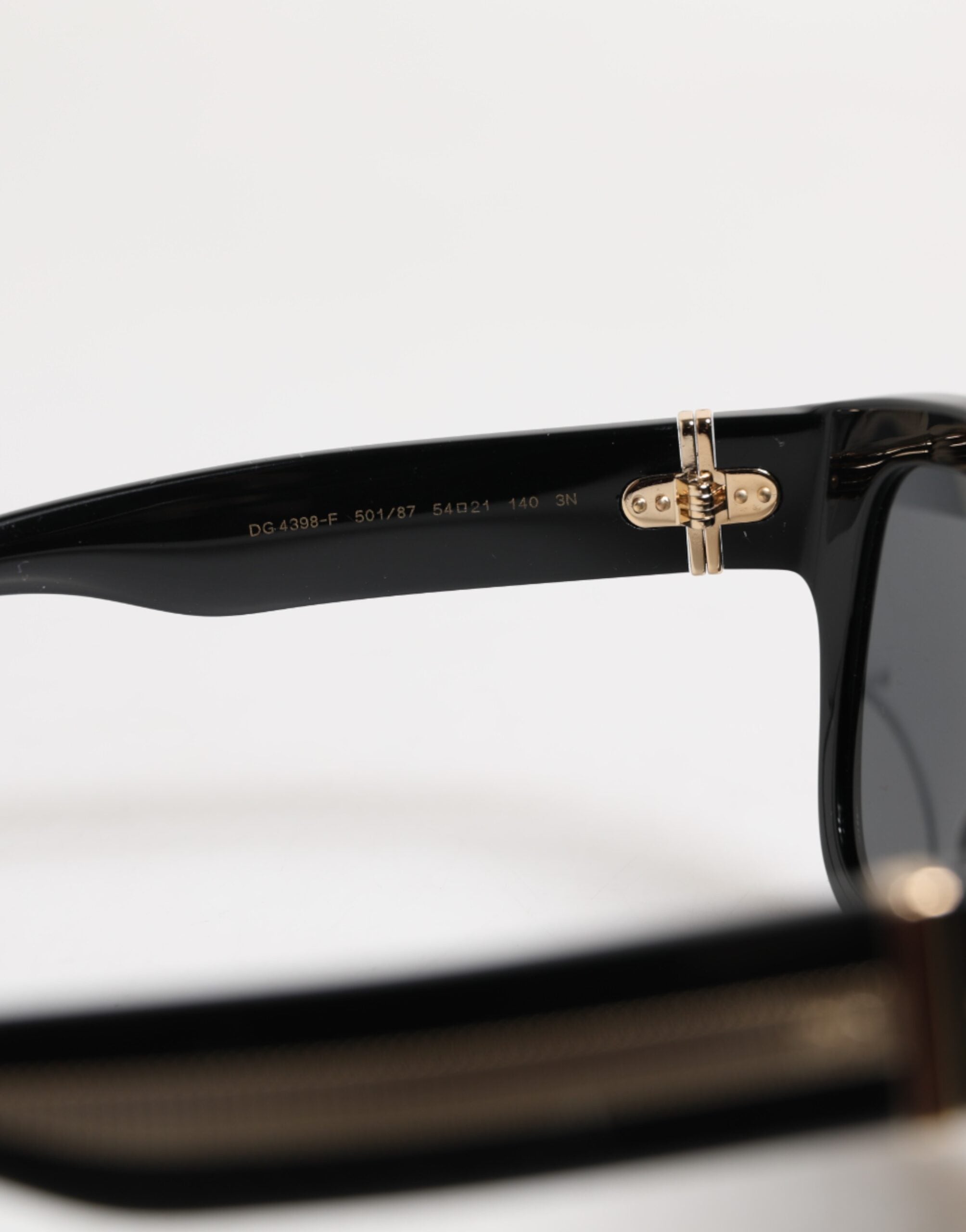 Dolce & Gabbana Schwarze quadratische Acetatfassung DG4398-F Eyewear Sonnenbrille