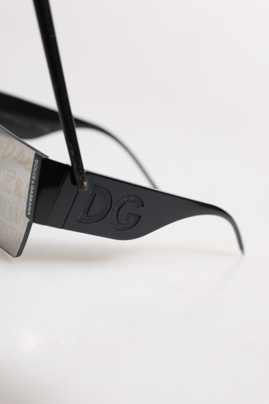 Dolce & Gabbana Schwarzer Metallrahmen DNA Graffiti DG2233 Eyewear Sonnenbrillen