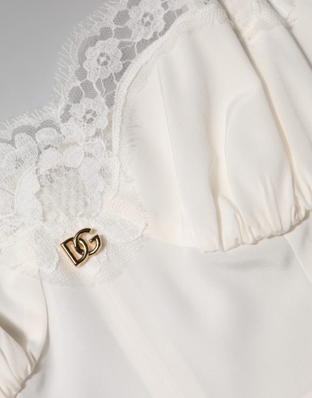 Dolce & Gabbana Witte Kanten DG Logo Zijden Jurk Nachtkleding