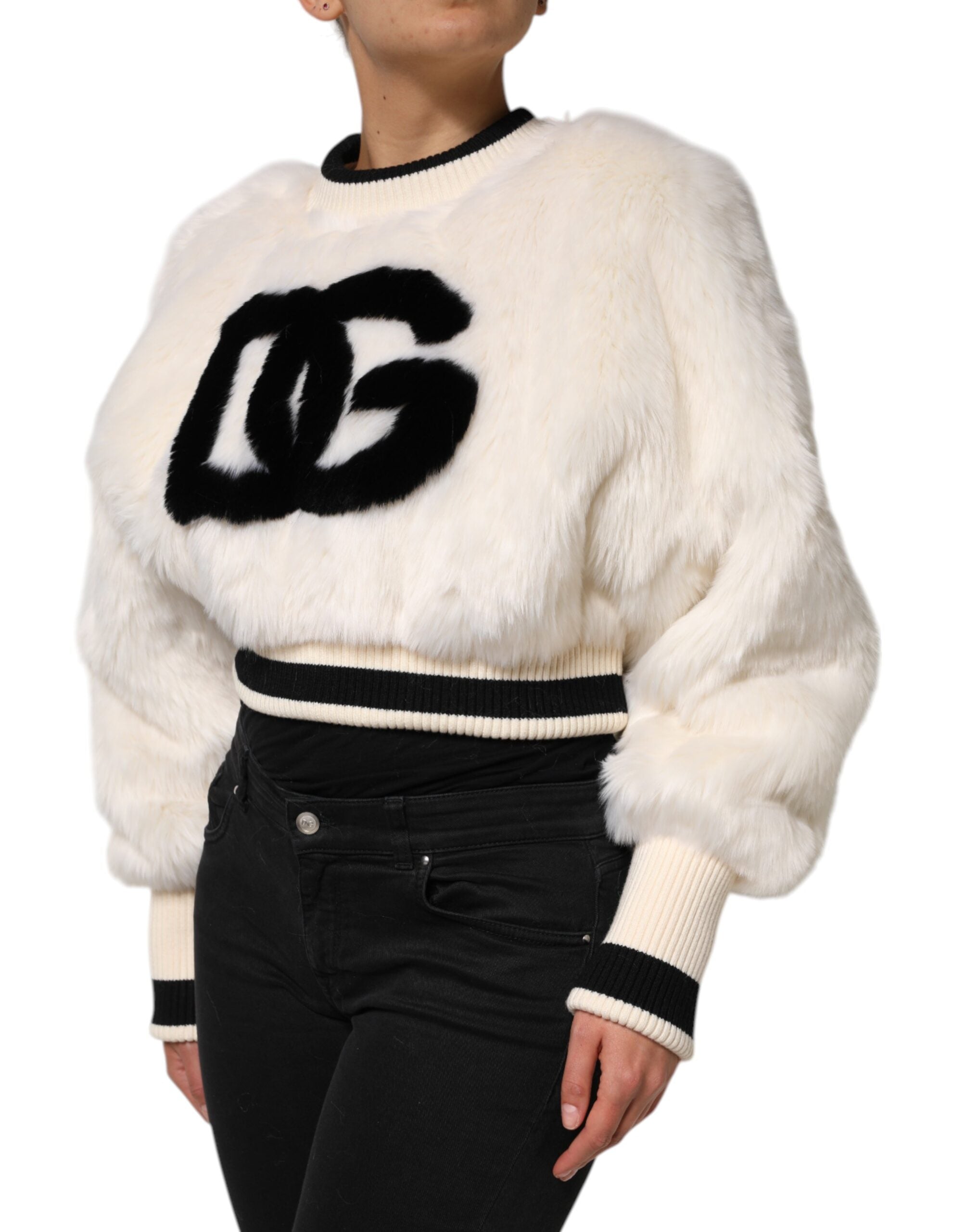 Dolce & Gabbana Weißer Cropped DG Sweatshirt Pullover aus Kunstfell