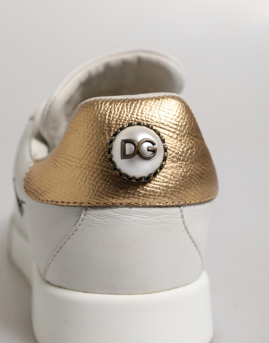 Dolce & Gabbana Weiß Gold Leder Low Top Sneakers Schuhe