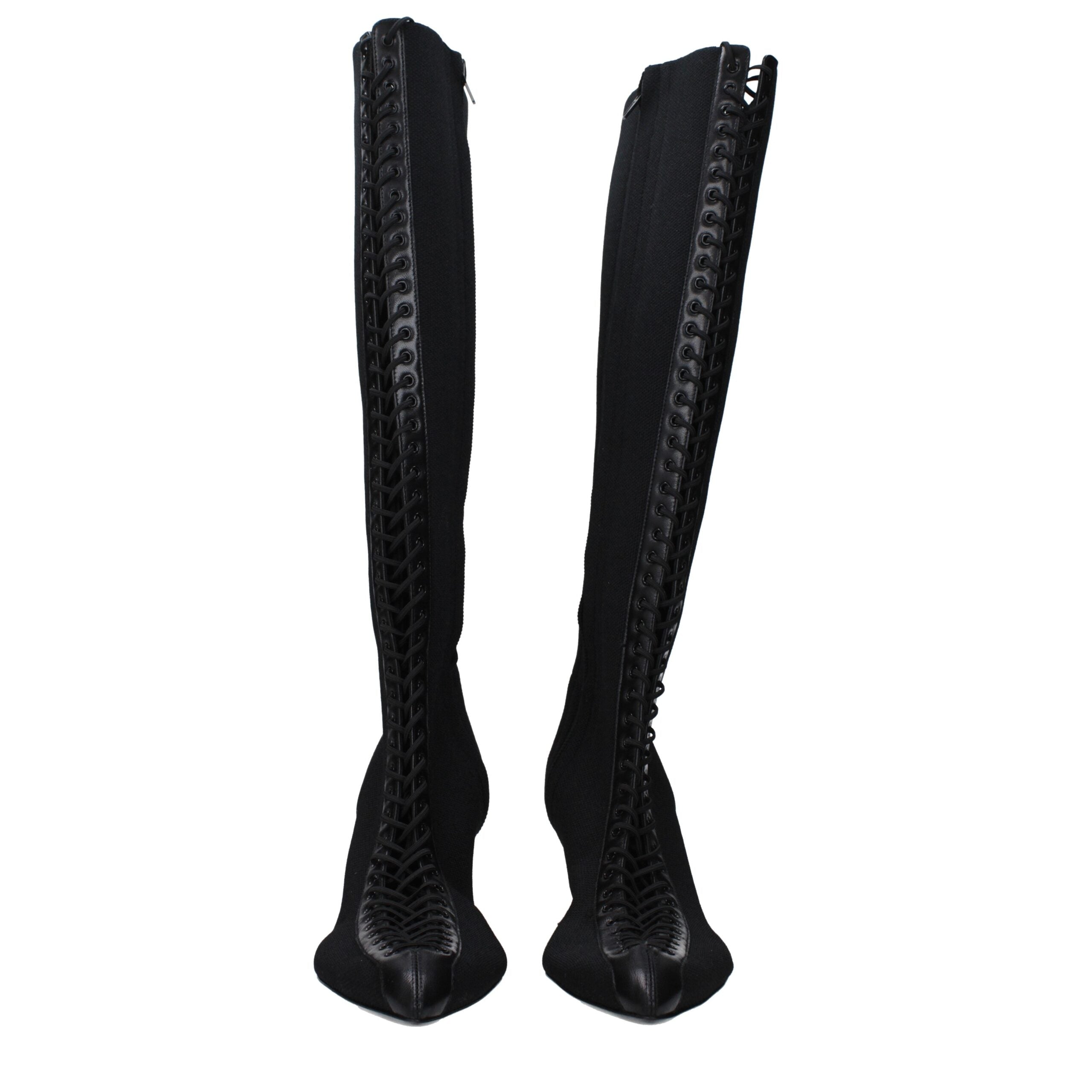 Givenchy Schwarze Schnürstiefel aus Stoff