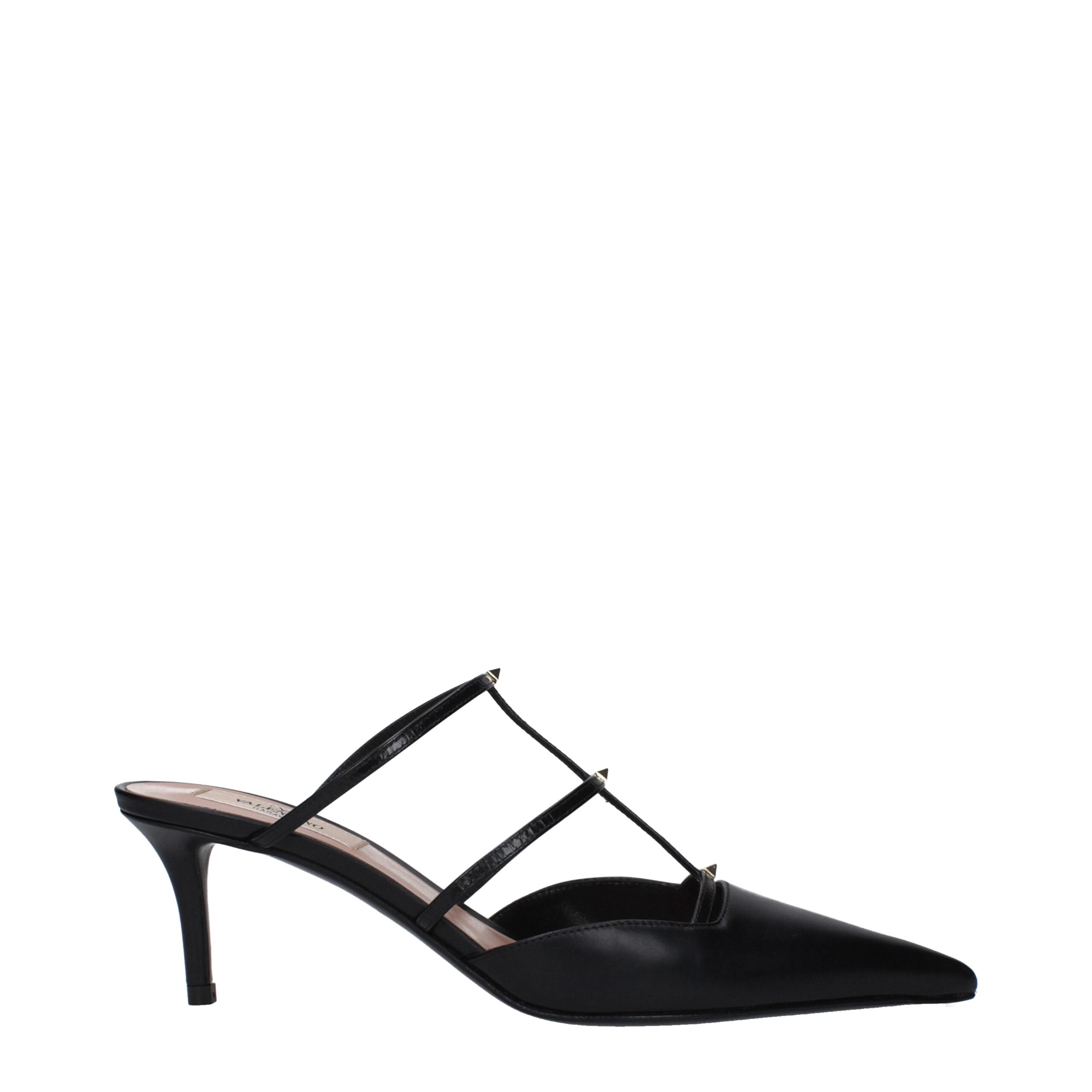 Valentino Garavani Flache Sandalen aus schwarzem Leder