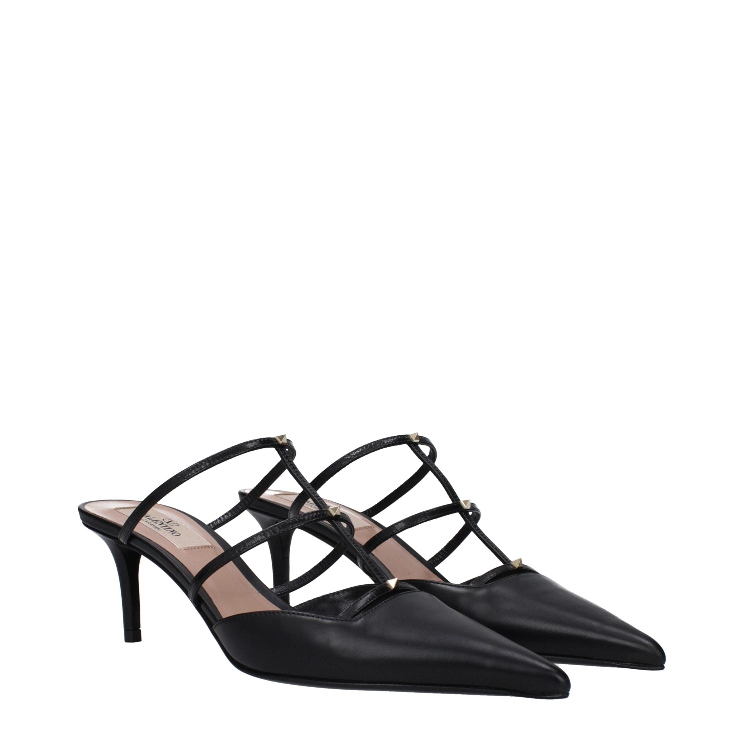 Valentino Garavani Flache Sandalen aus schwarzem Leder