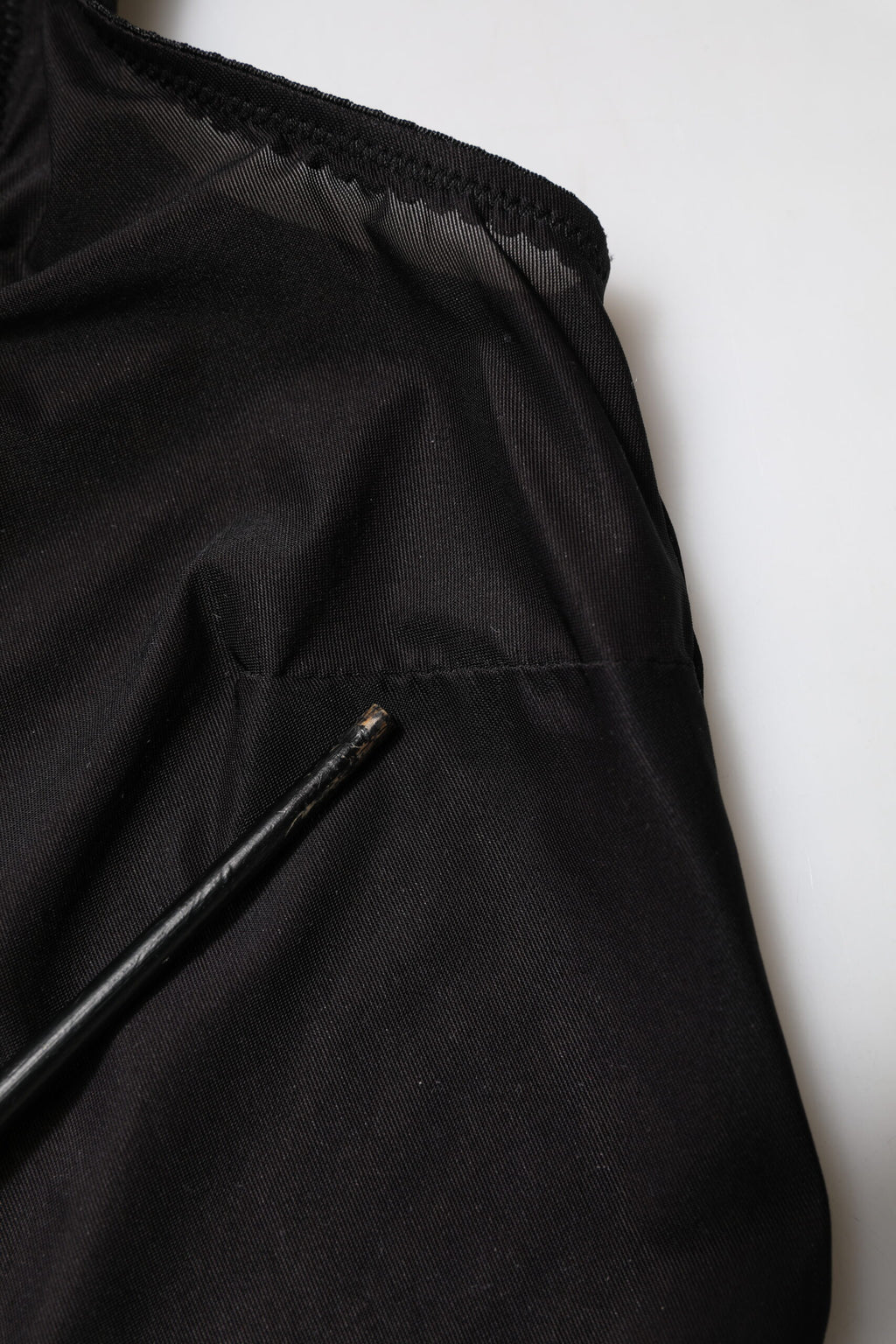 Dolce & Gabbana Schwarzes ärmelloses Nylon-Tank-Top mit Rundhalsausschnitt