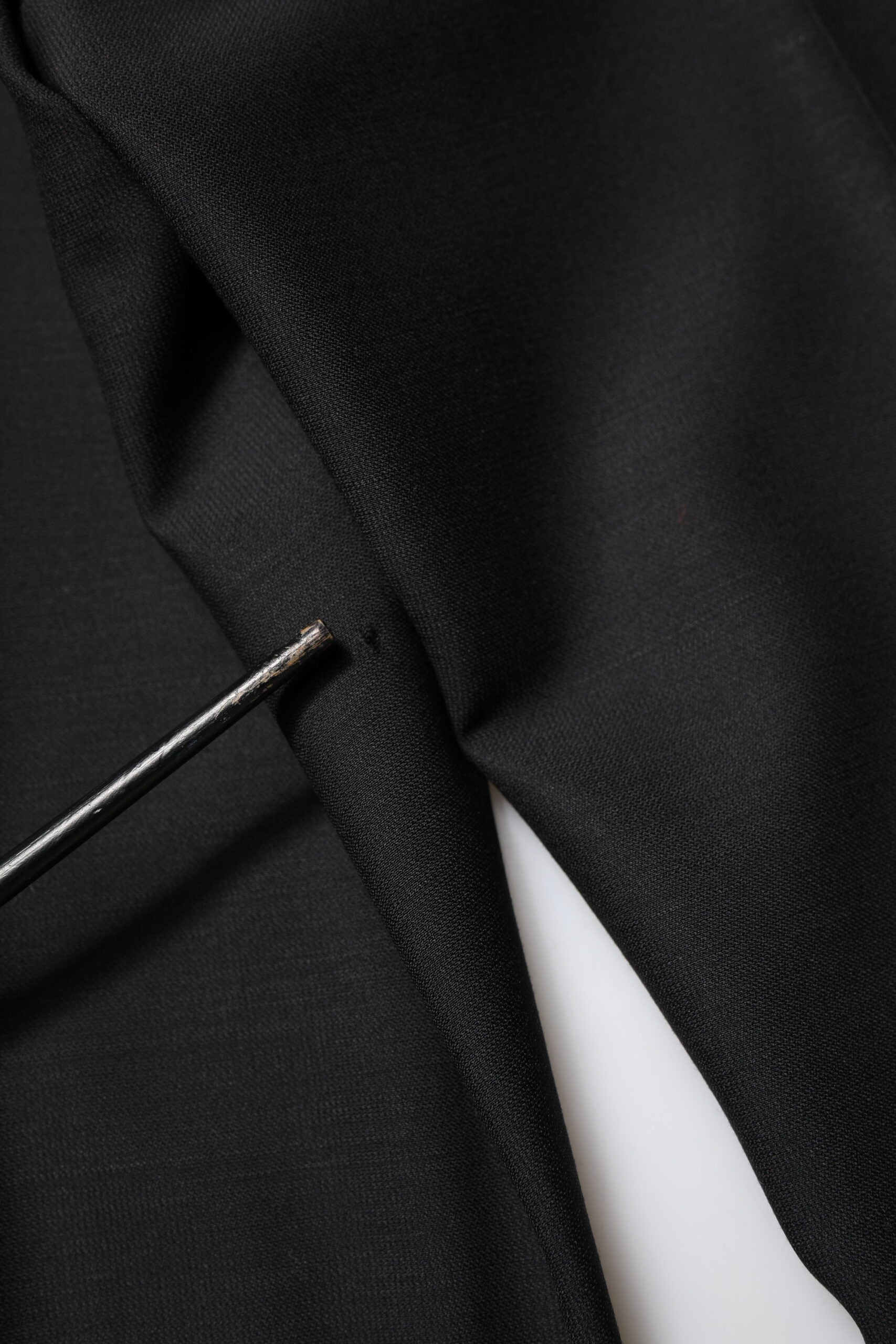 Dolce & Gabbana Schwarze konisch zulaufende formelle Herren Anzughose aus Wolle