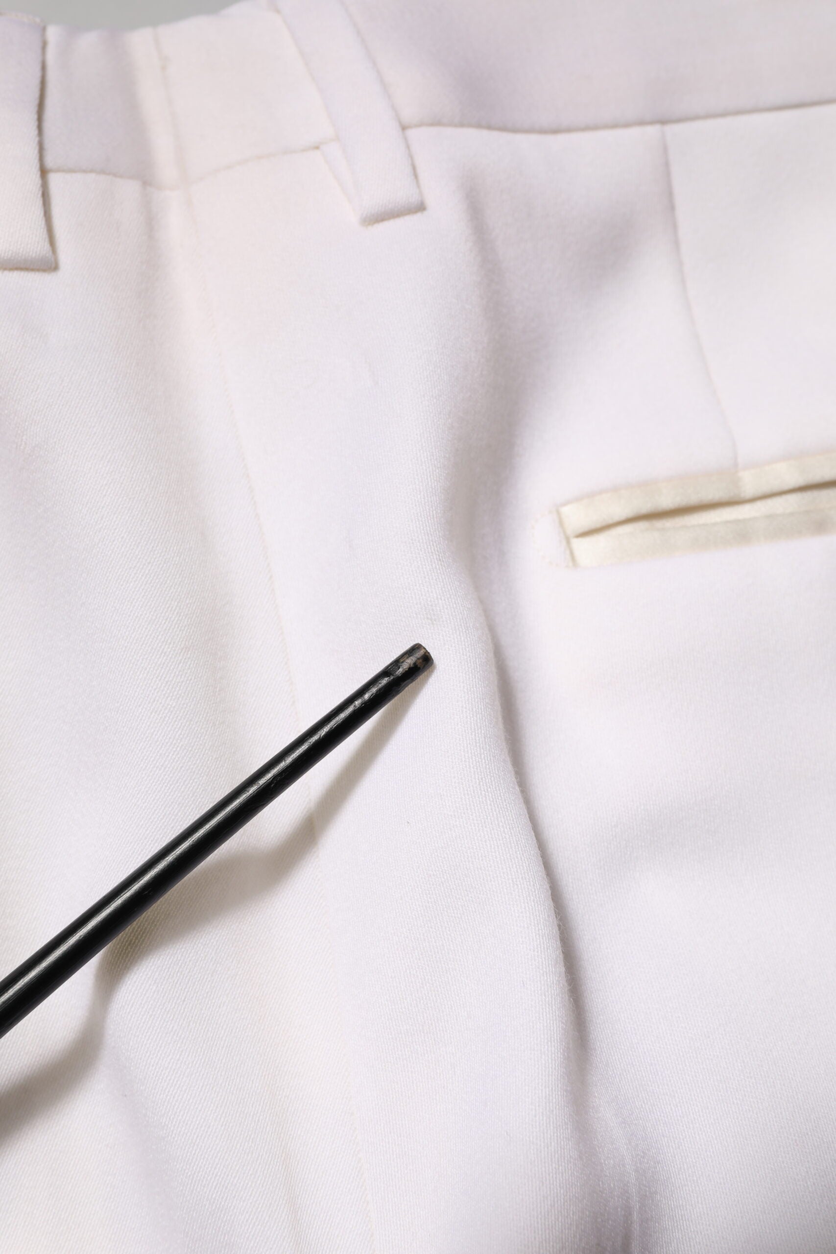 Dolce & Gabbana Weiße konisch zulaufende formelle Hosen aus Polyester