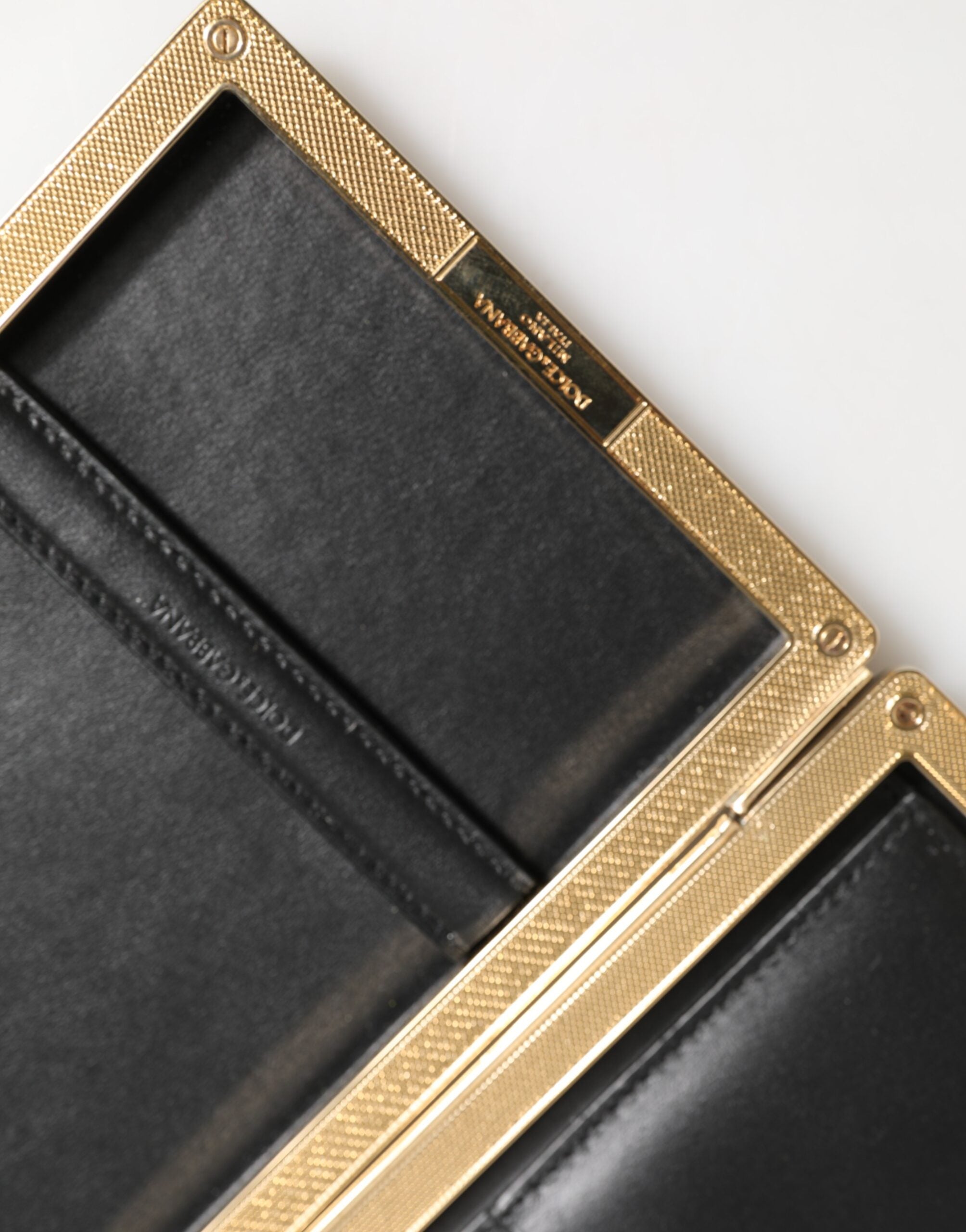 Dolce & Gabbana Schwarz Leder Gold Rahmen Kupplung Abend Party Handtasche