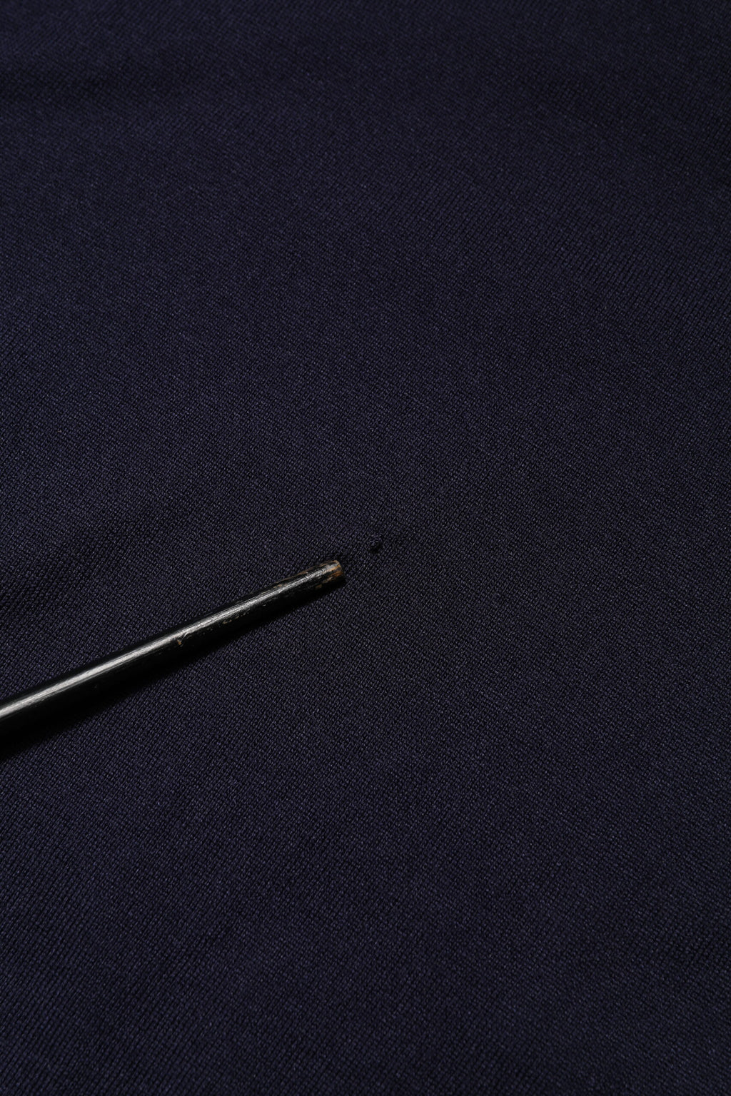 Dolce & Gabbana Dunkelblaues Seiden-T-Shirt mit Rundhalsausschnitt und kurzen Ärmeln