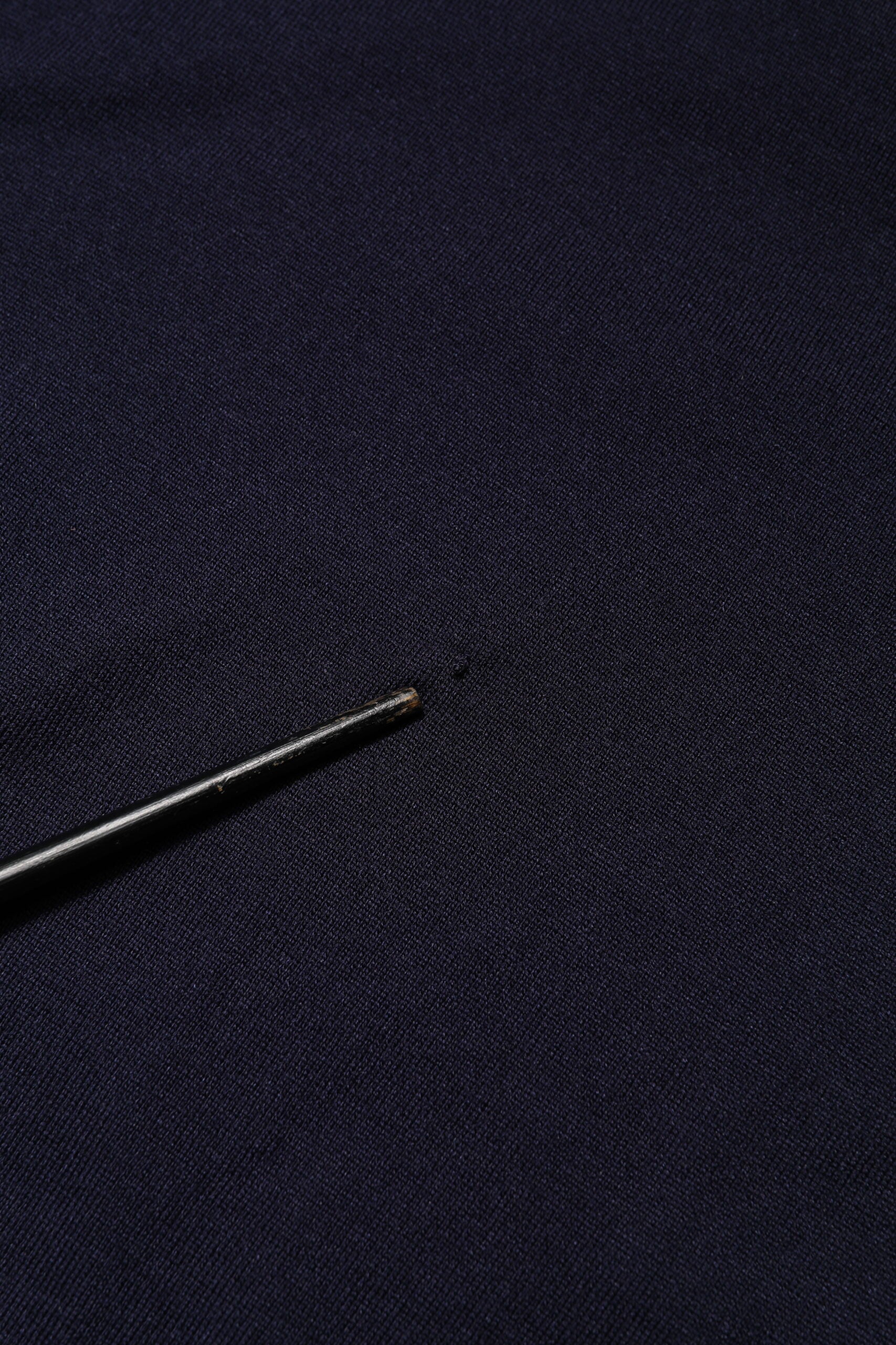 Dolce & Gabbana Dunkelblaues Seiden-T-Shirt mit Rundhalsausschnitt und kurzen Ärmeln